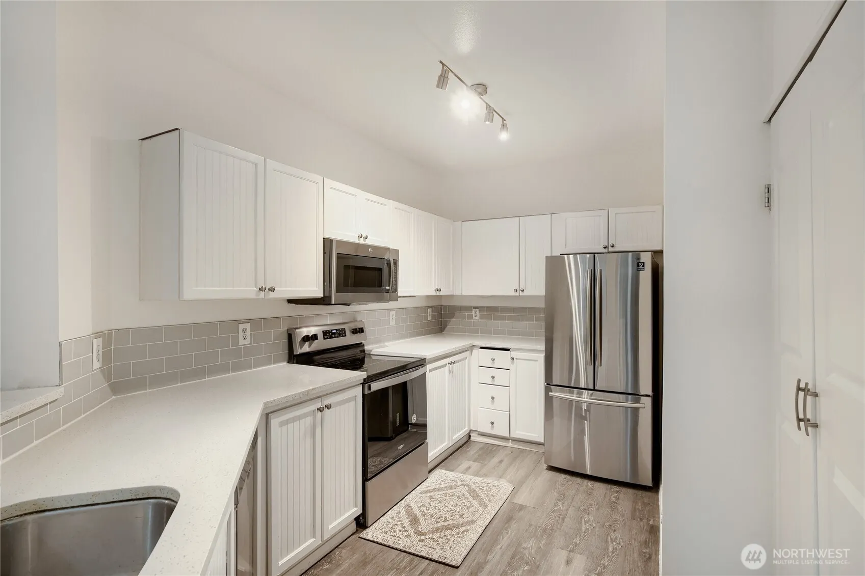 1500 S 18th Street #F102, Renton, WA 98055