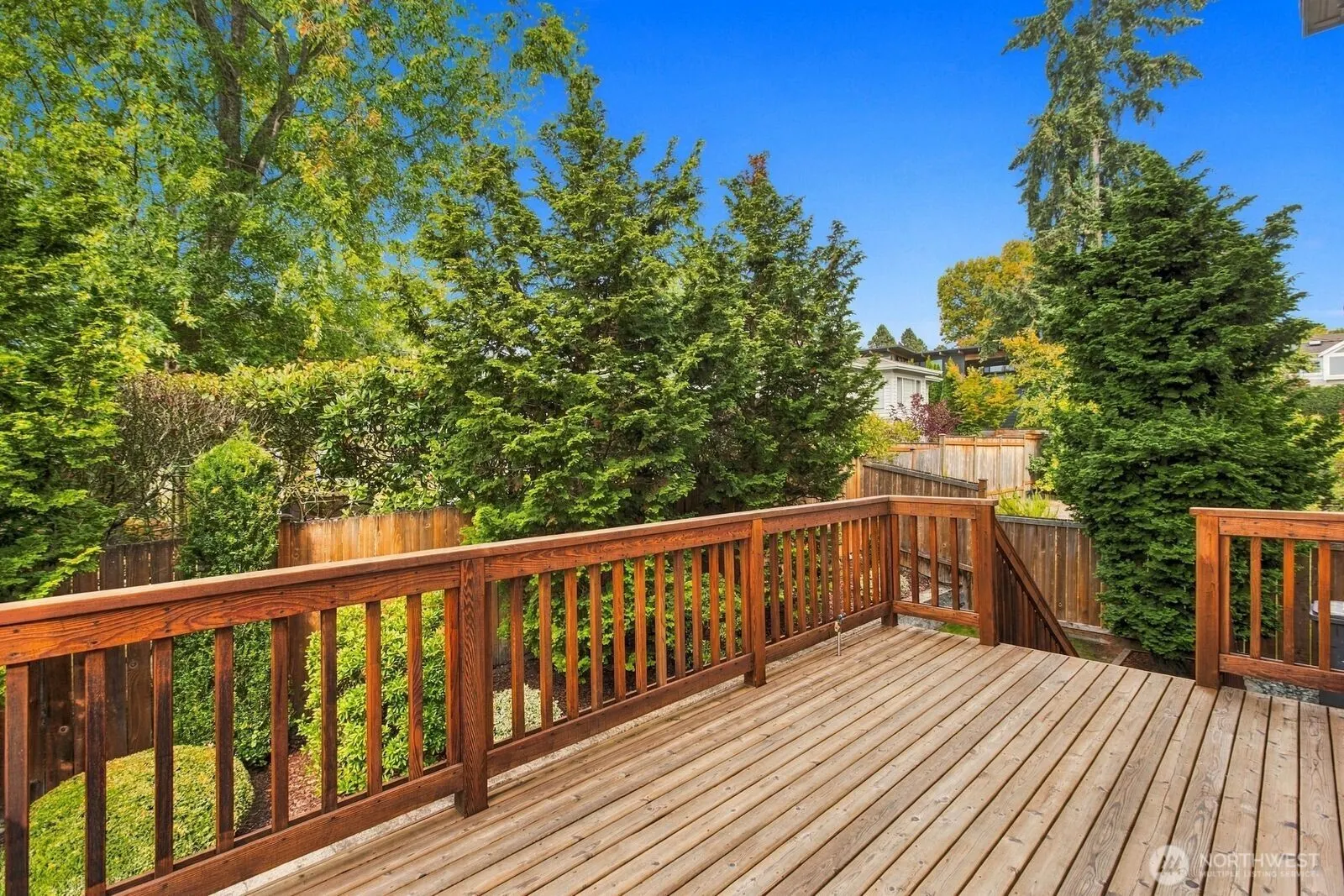 10220 NE 64th Street , Kirkland, WA 98033