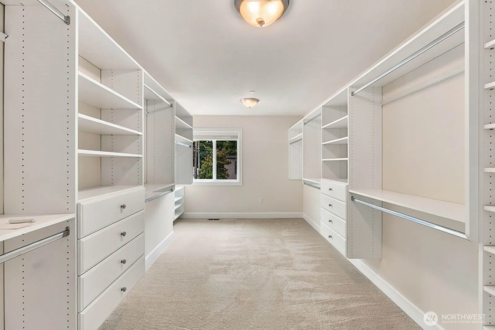 10220 NE 64th Street , Kirkland, WA 98033