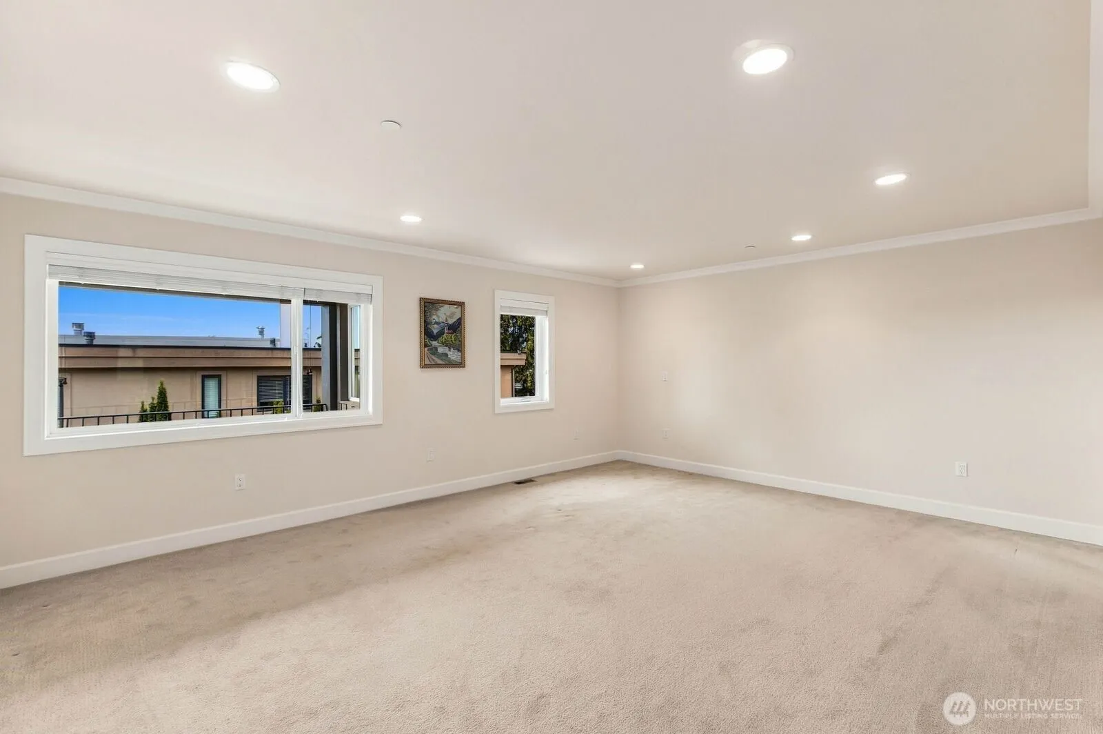 10220 NE 64th Street , Kirkland, WA 98033