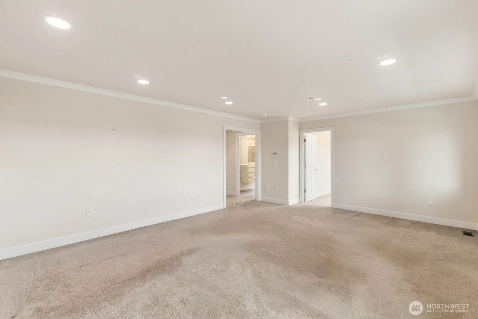 10220 NE 64th Street , Kirkland, WA 98033