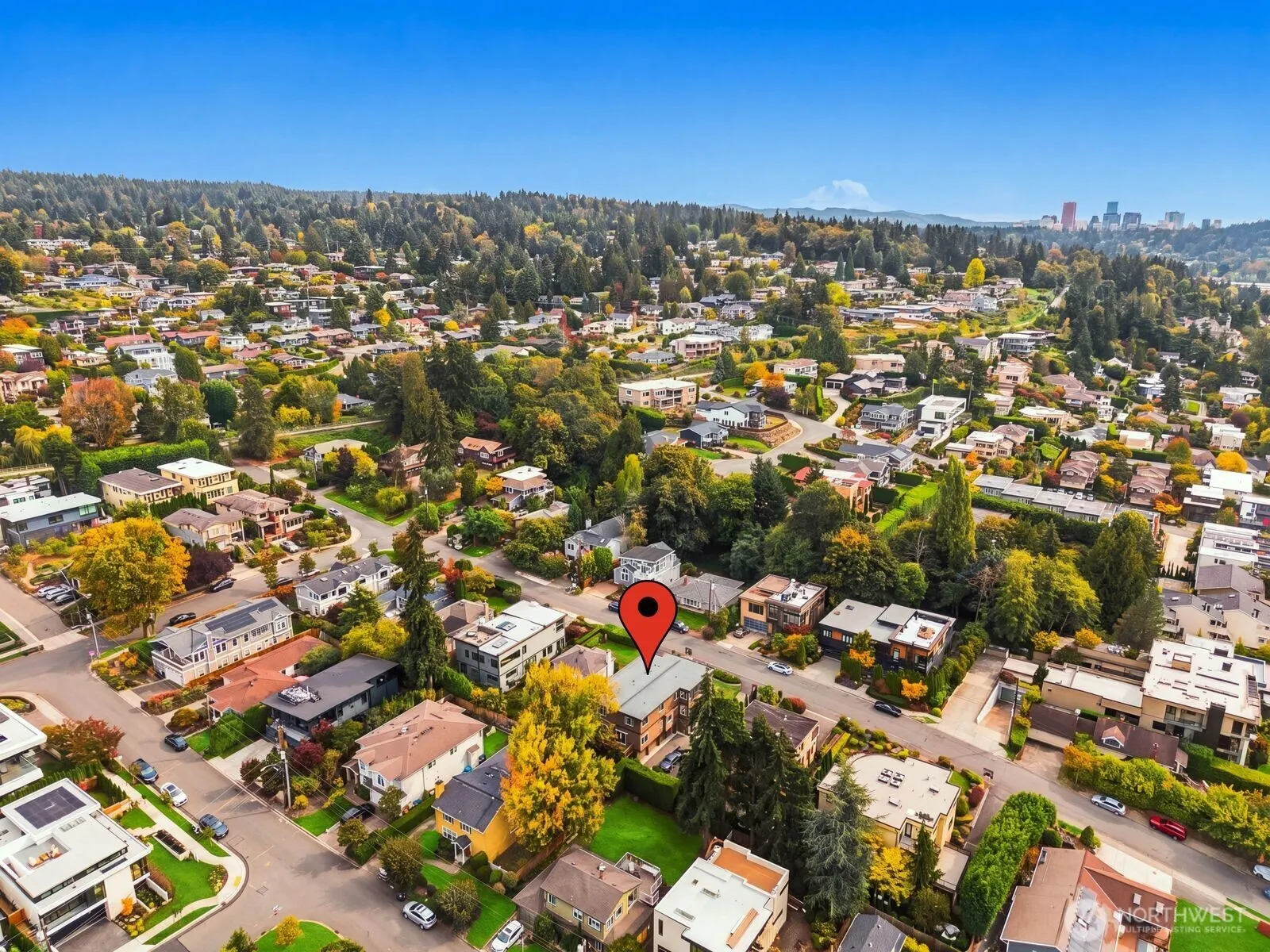 10220 NE 64th Street , Kirkland, WA 98033
