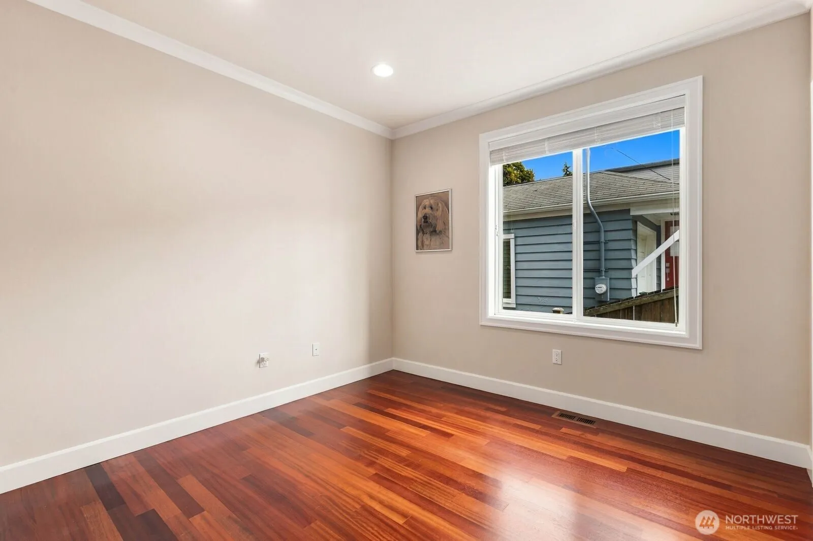 10220 NE 64th Street , Kirkland, WA 98033