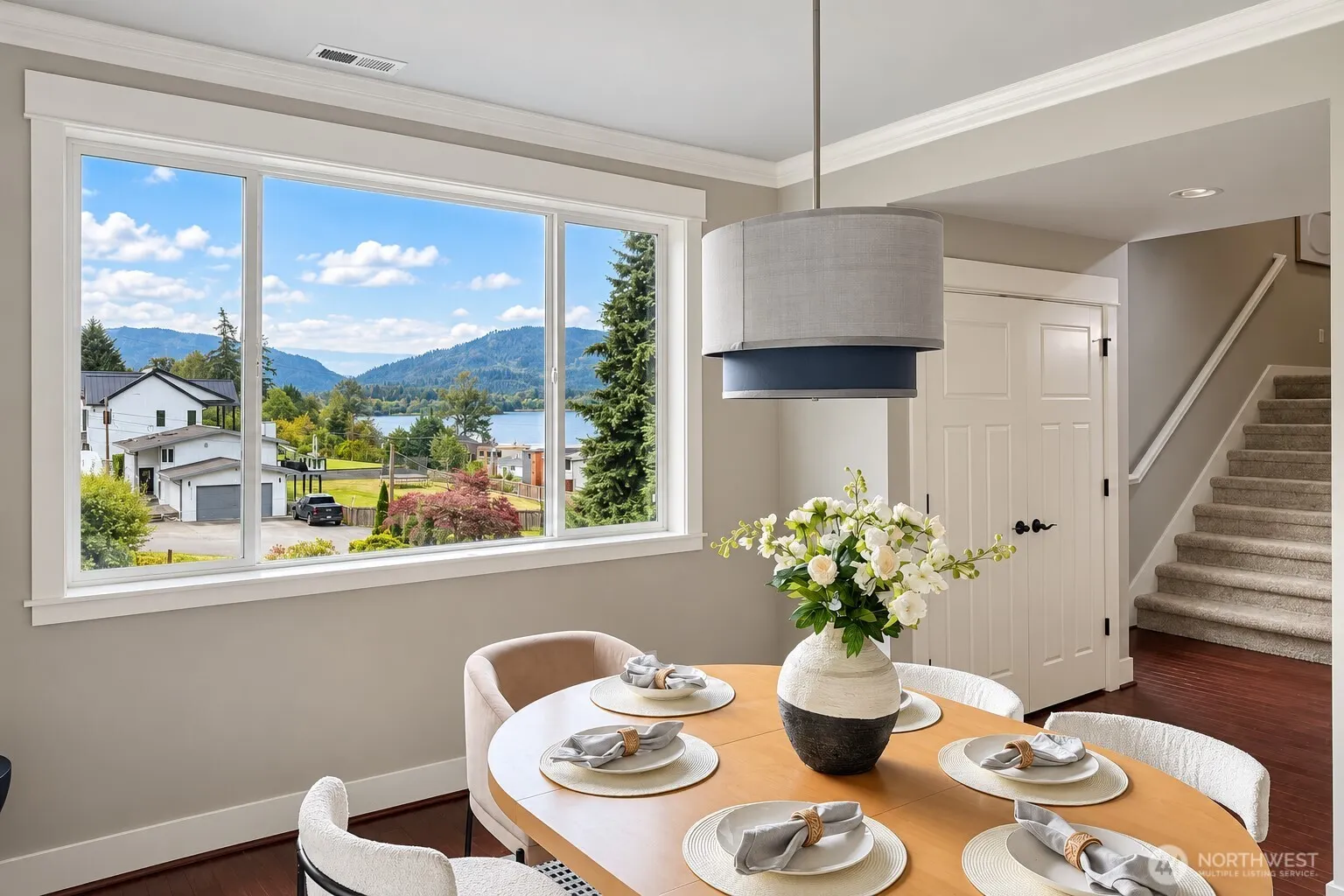 3894 201st Court SE, Sammamish, WA 98075