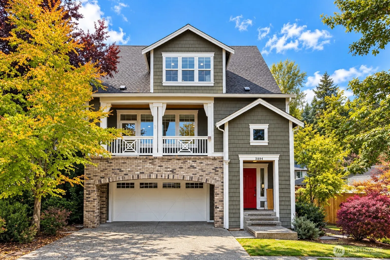 3894 201st Court SE, Sammamish, WA 98075