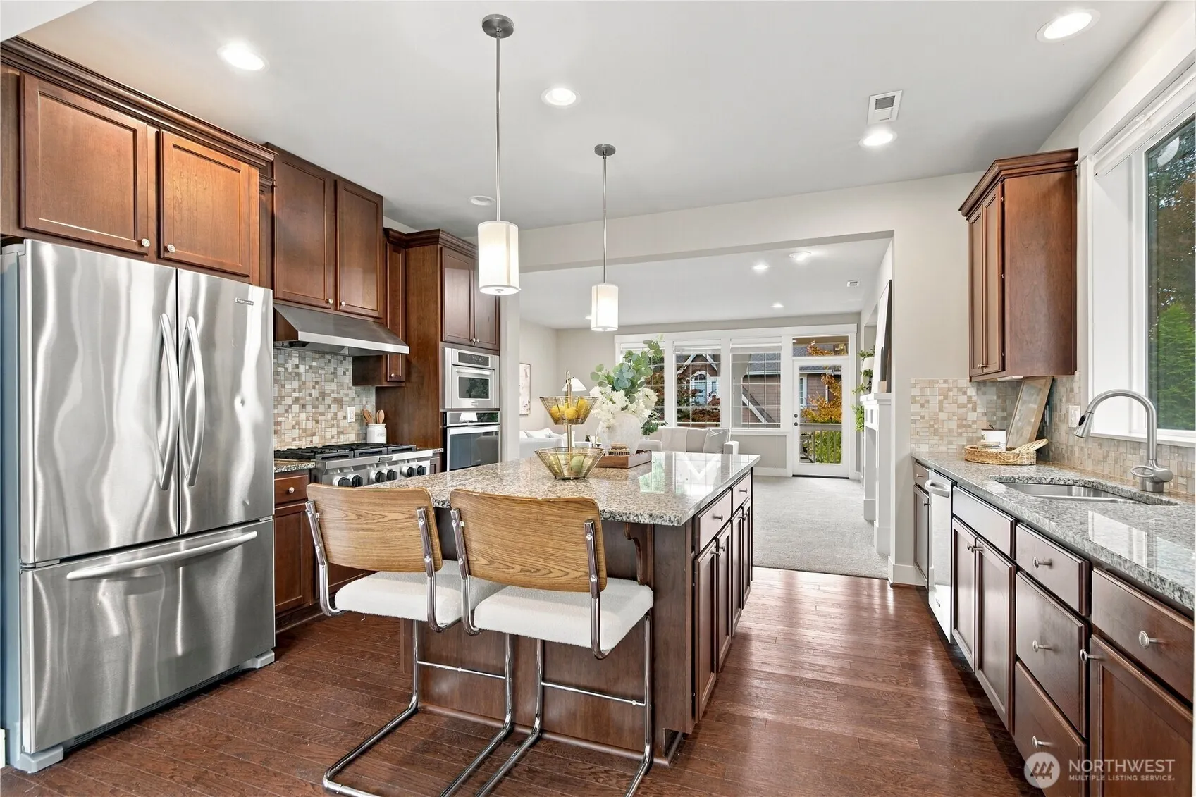 3894 201st Court SE, Sammamish, WA 98075
