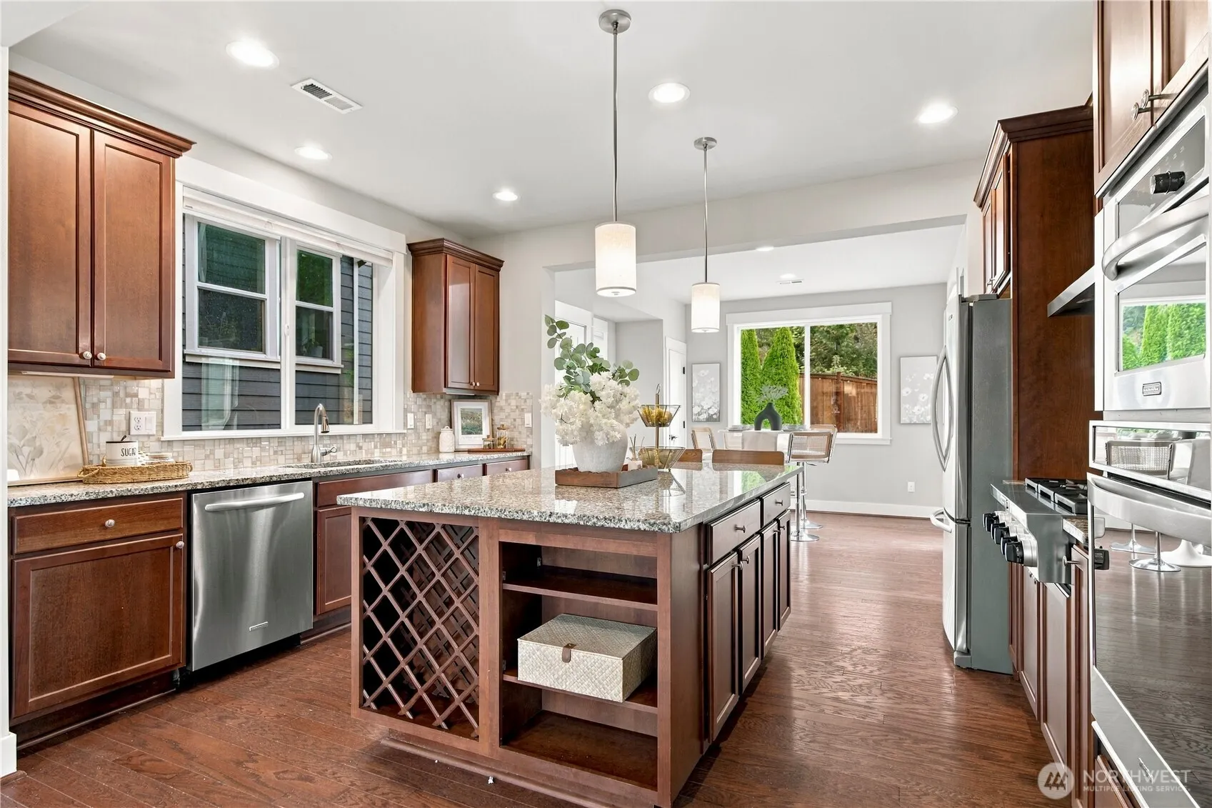 3894 201st Court SE, Sammamish, WA 98075