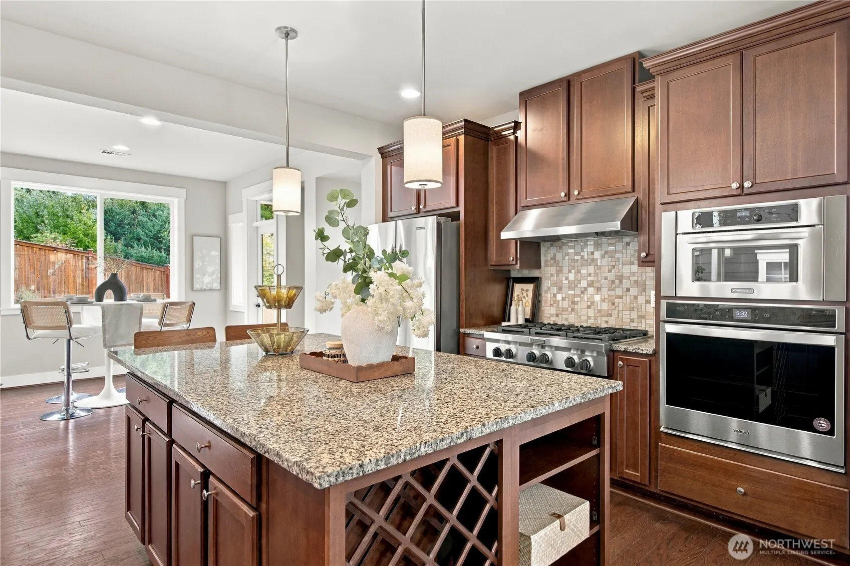 3894 201st Court SE, Sammamish, WA 98075