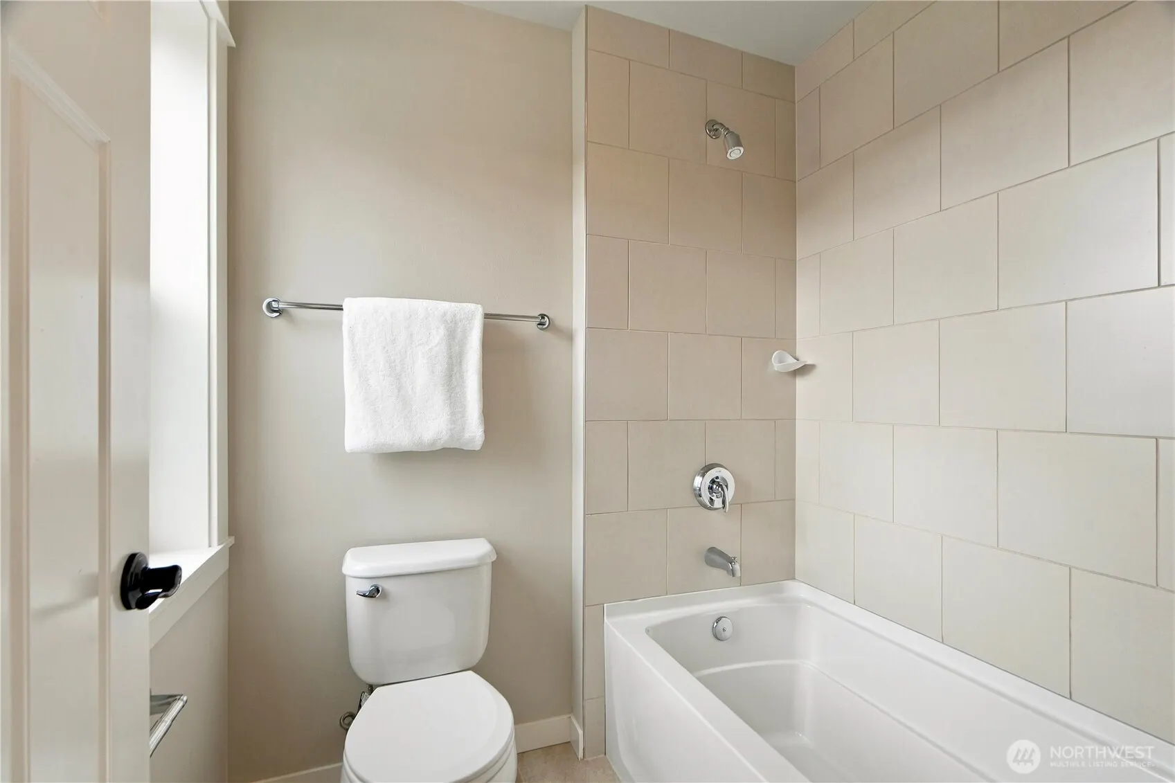 3894 201st Court SE, Sammamish, WA 98075