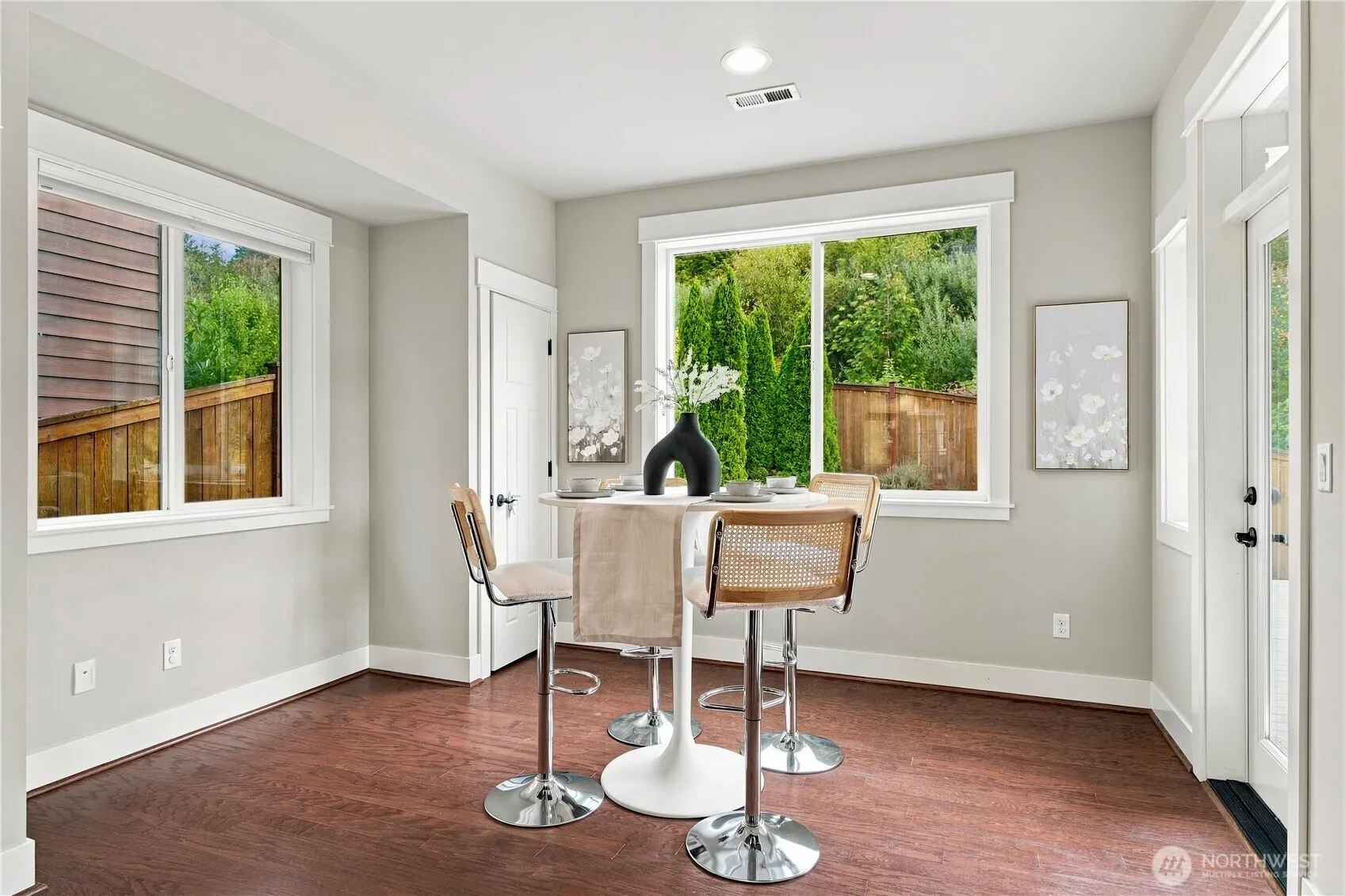 3894 201st Court SE, Sammamish, WA 98075