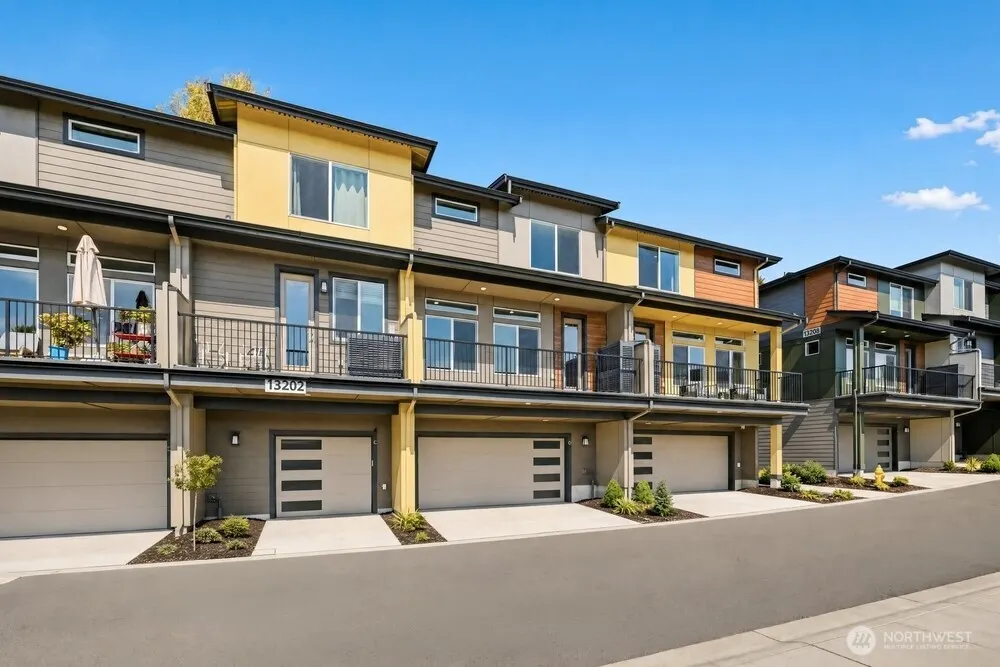 13202 NE 127th Court #D, Kirkland, WA 98034