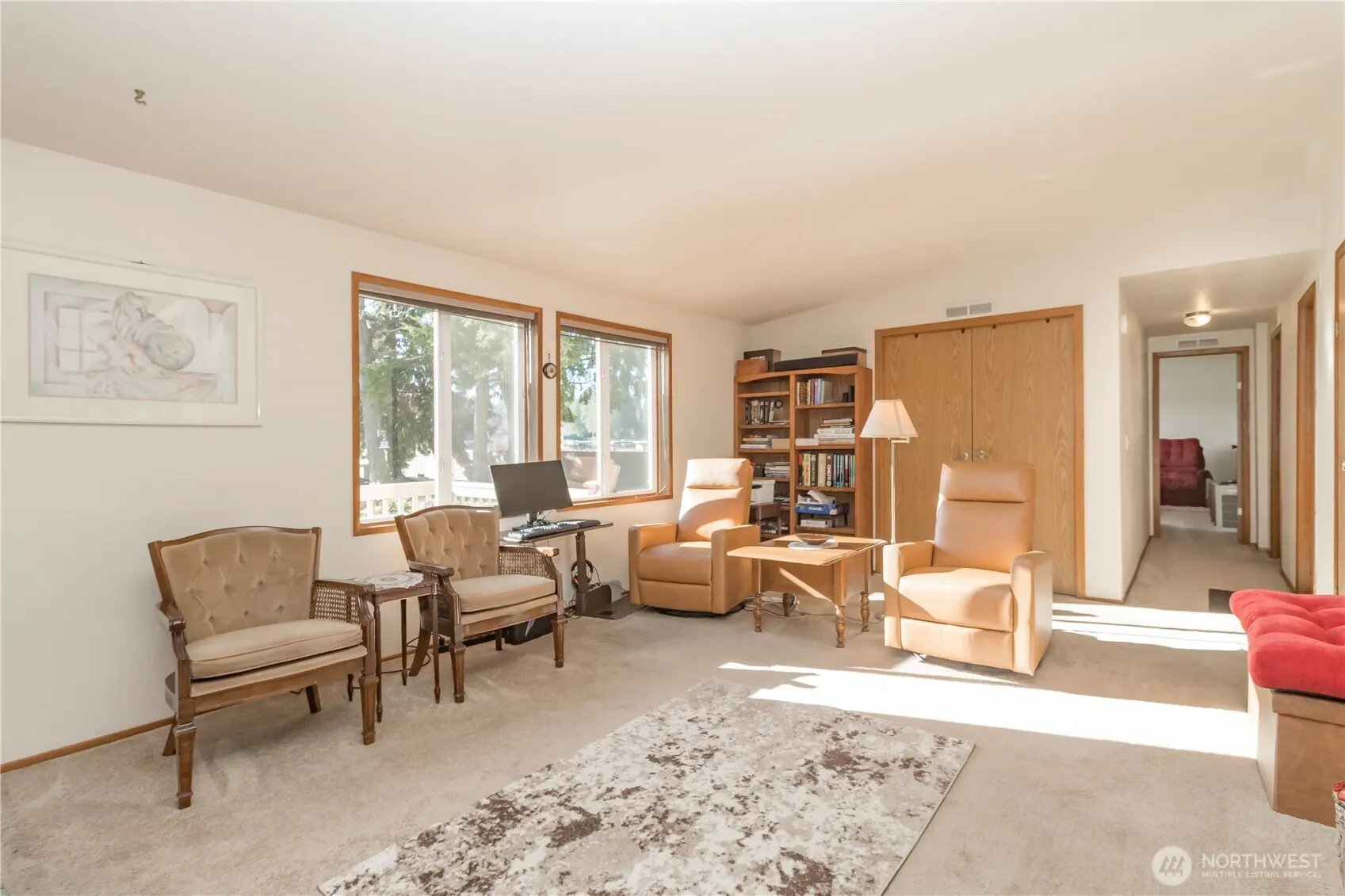 30961 E Lake Morton Drive SE, Kent, WA 98042
