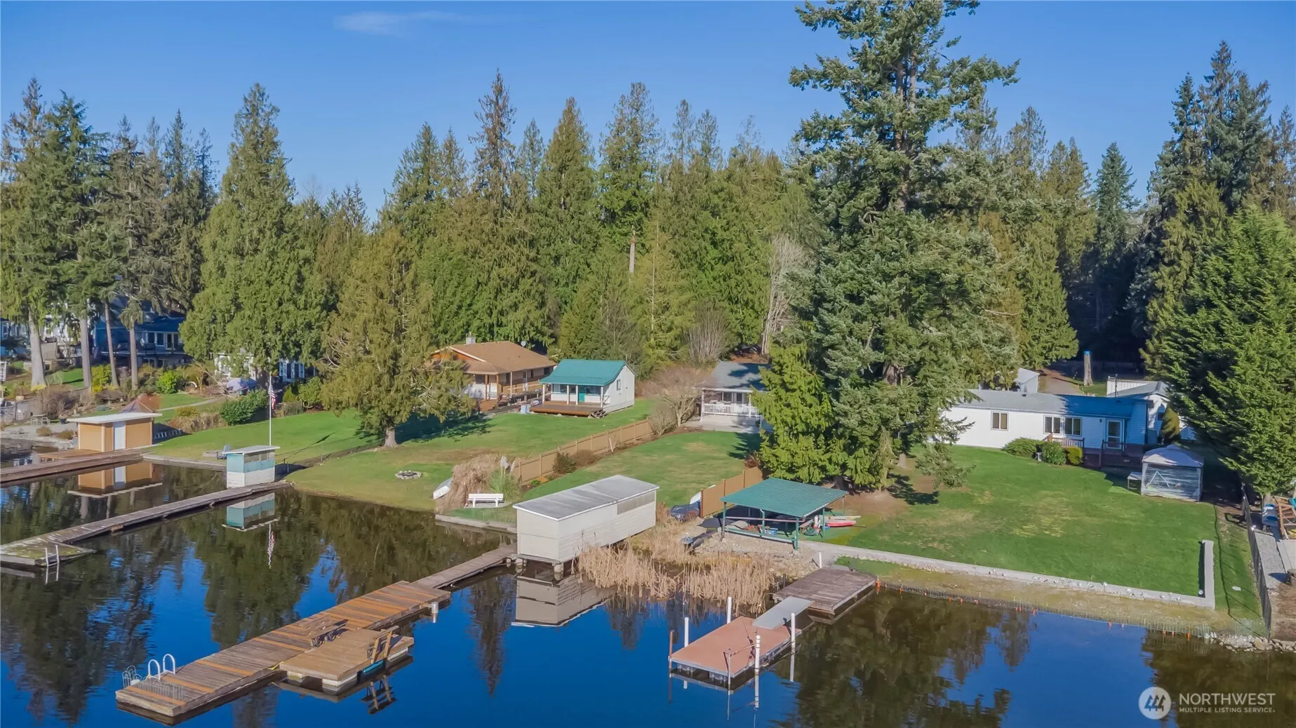 30961 E Lake Morton Drive SE, Kent, WA 98042