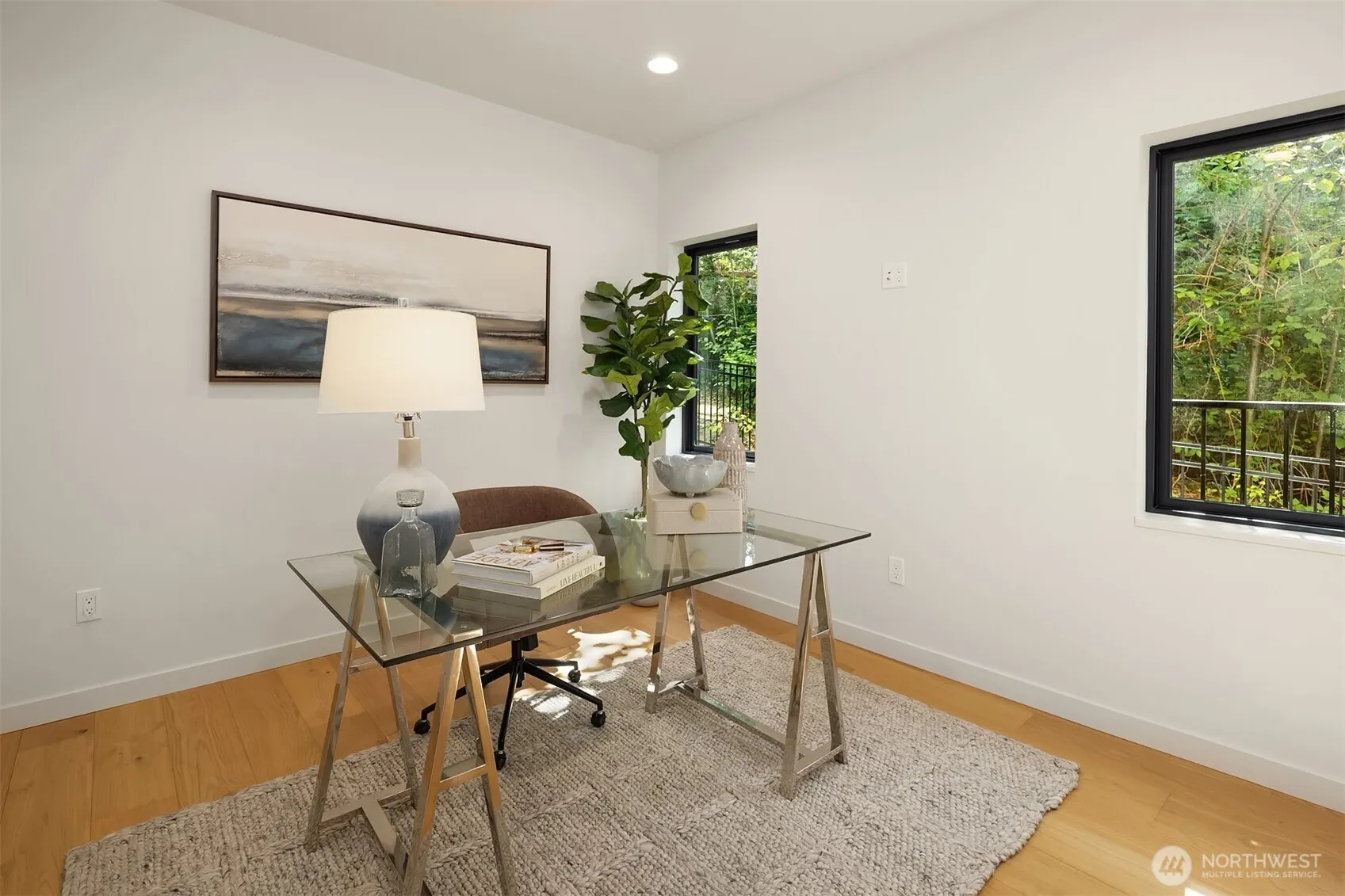 298 118th Avenue SE, Bellevue, WA 98005