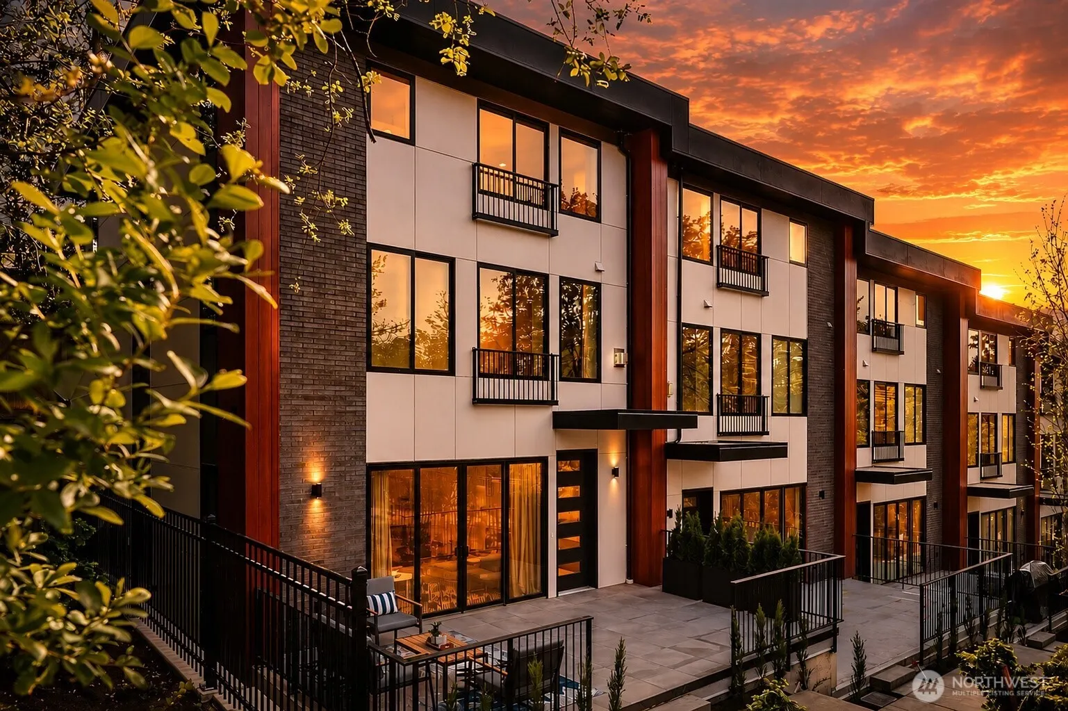 298 118th Avenue SE, Bellevue, WA 98005