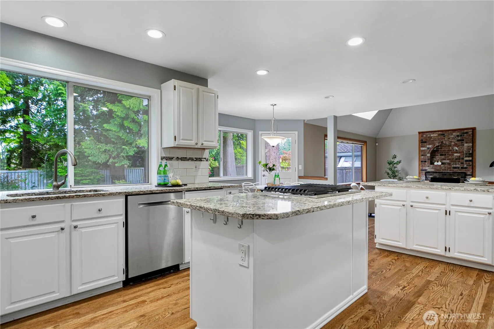 2110 216th Place NE , Sammamish, WA 98074