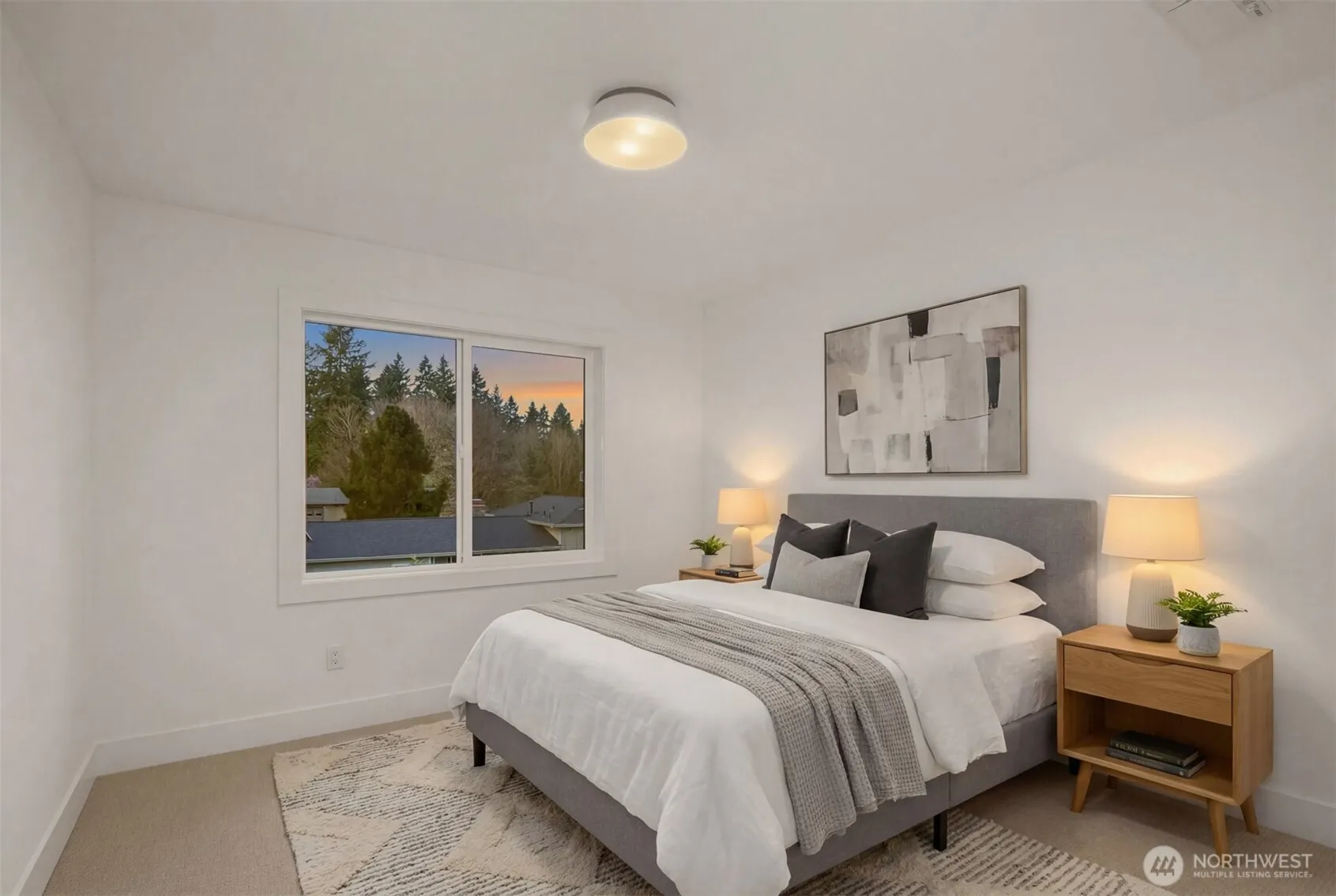 13728 NE 101st Street , Kirkland, WA 98033