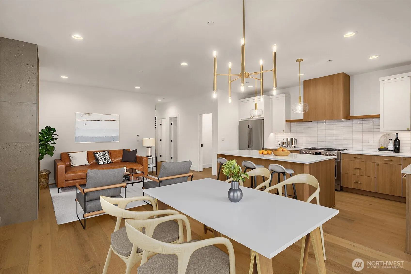 13728 NE 101st Street , Kirkland, WA 98033