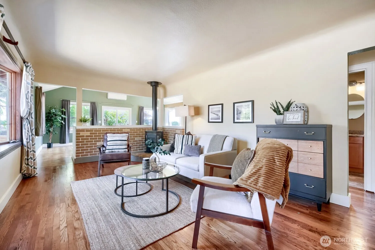909 SW Langston Road , Renton, WA 98057