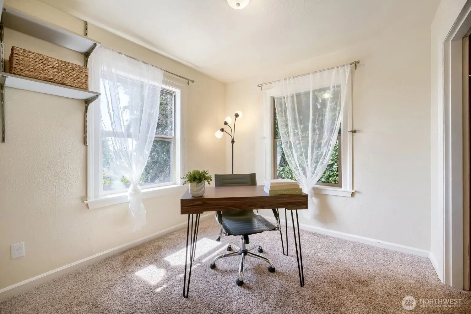 909 SW Langston Road , Renton, WA 98057