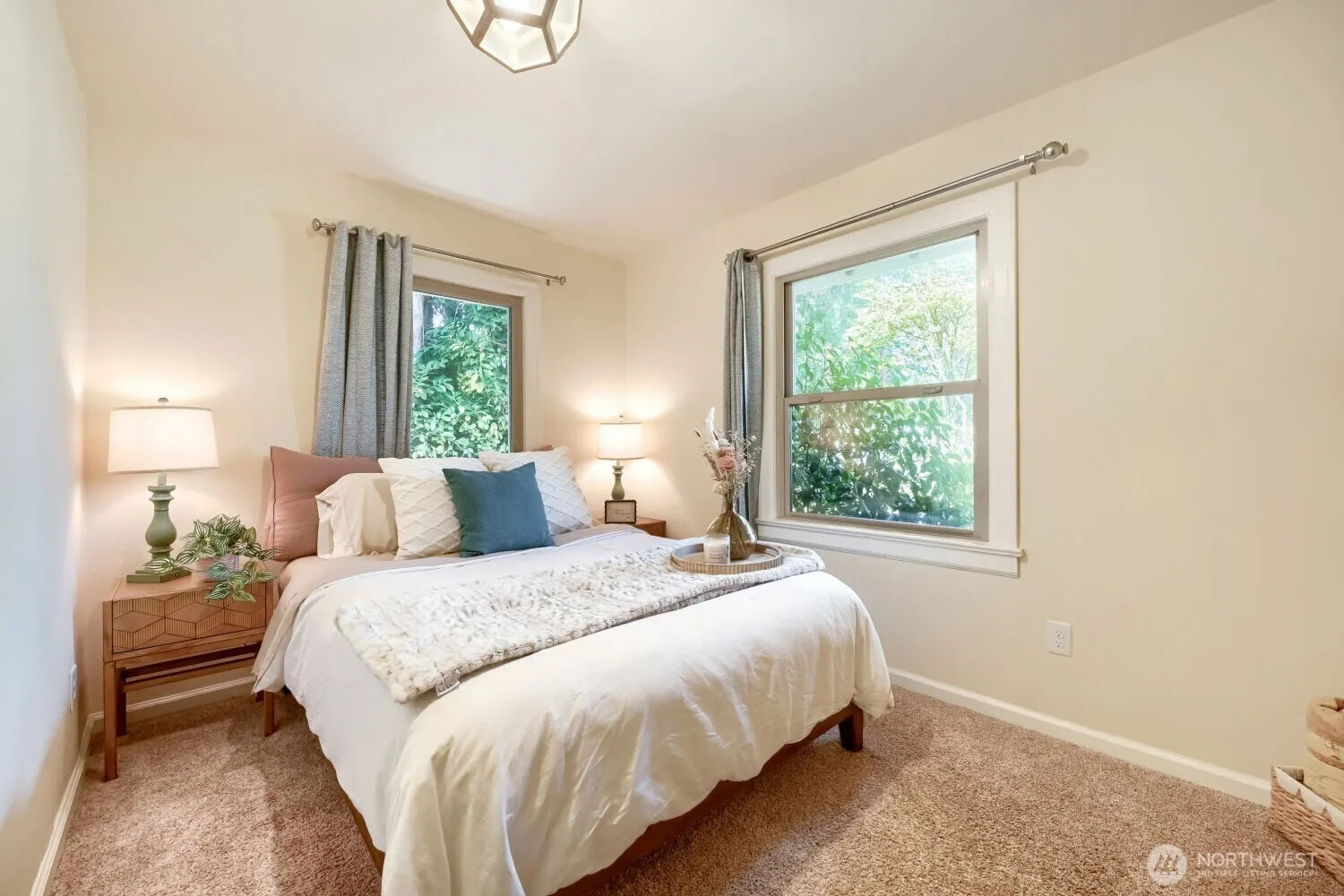 909 SW Langston Road , Renton, WA 98057