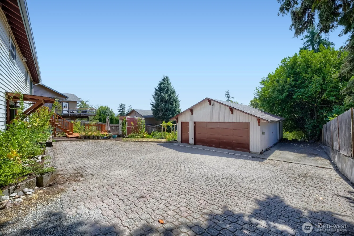 909 SW Langston Road , Renton, WA 98057