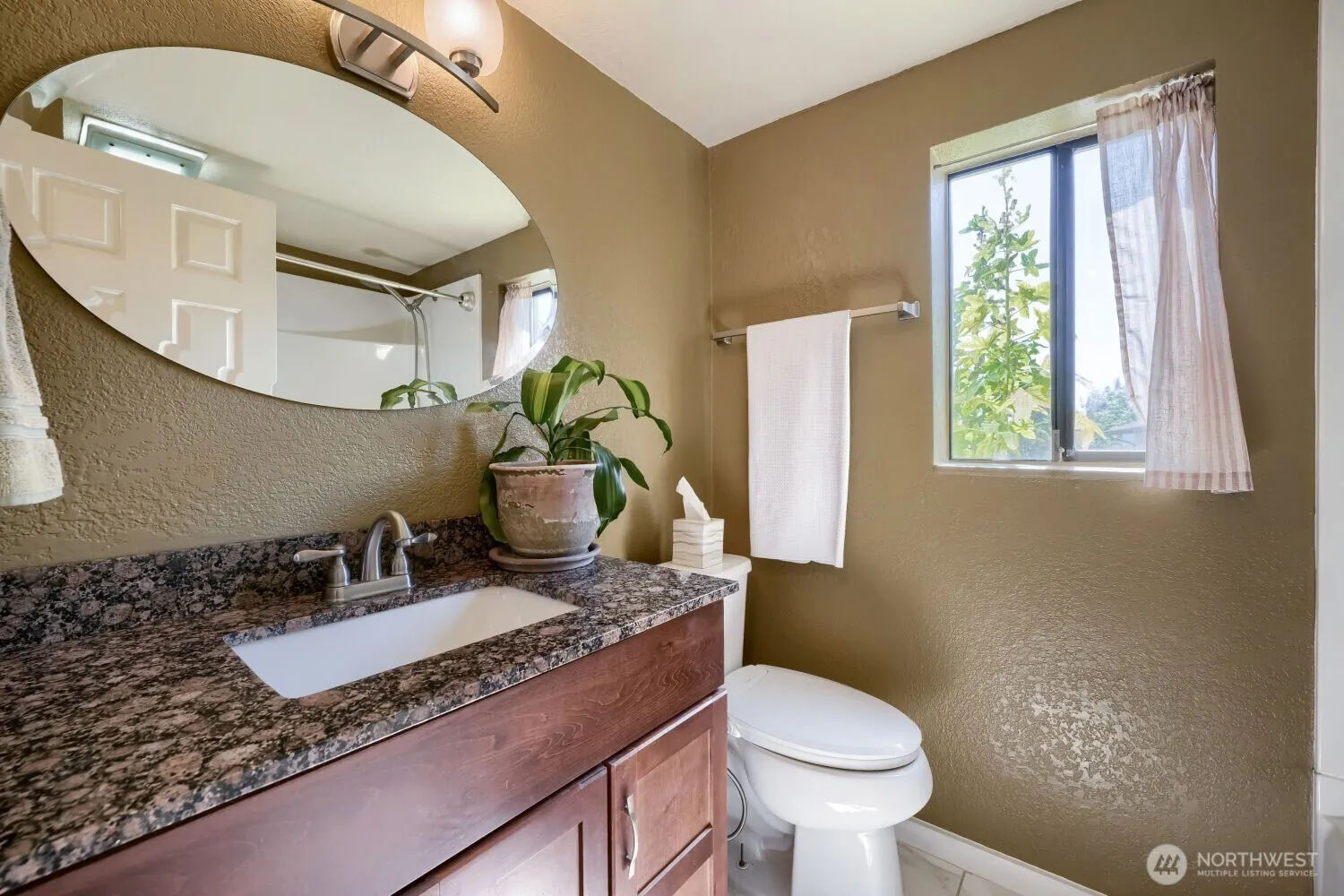 909 SW Langston Road , Renton, WA 98057