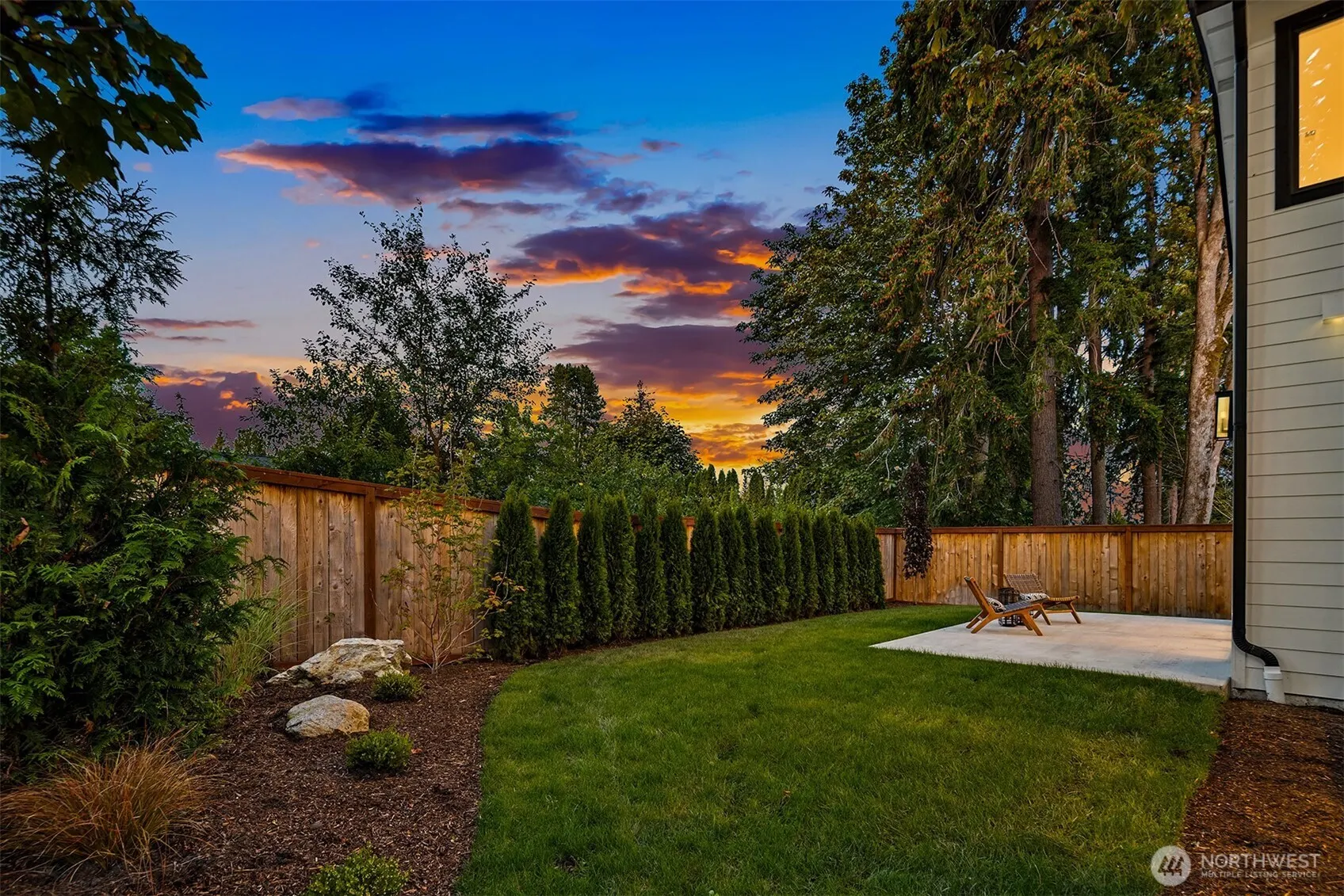 13662 NE 101st Street , Kirkland, WA 98033