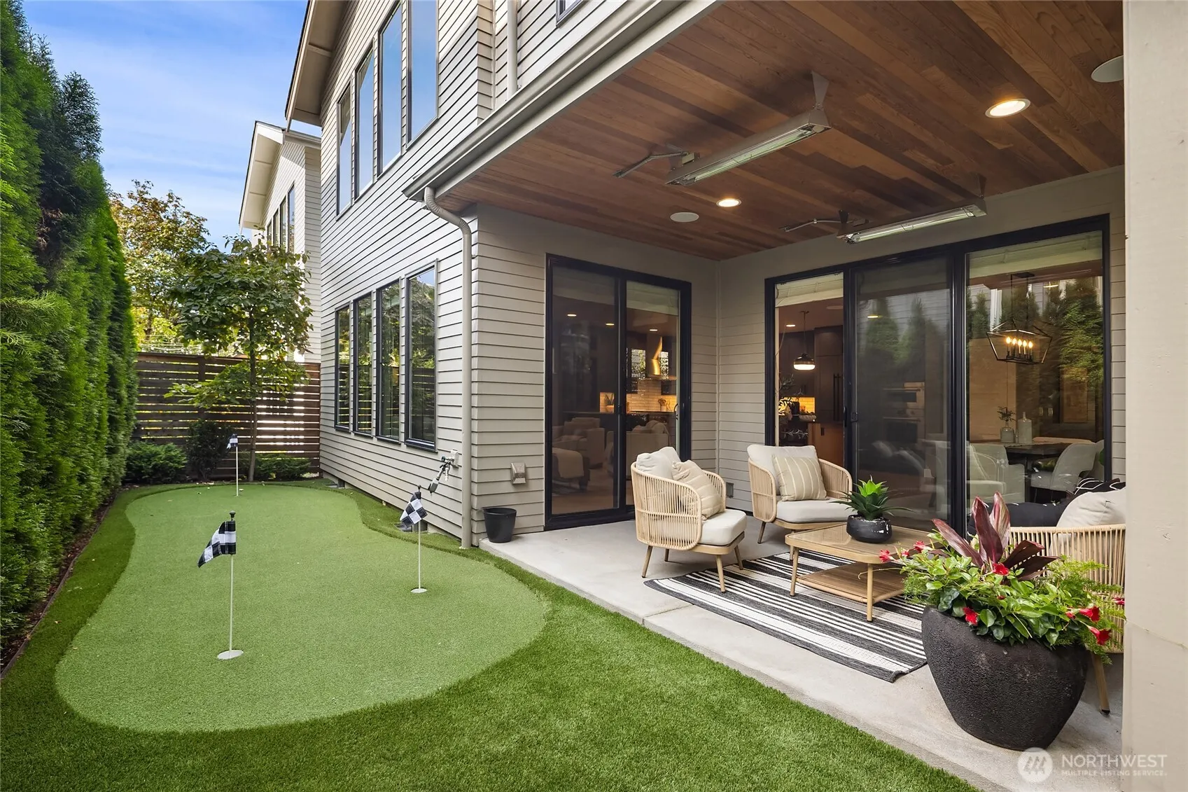 225 3rd Avenue S, Kirkland, WA 98033