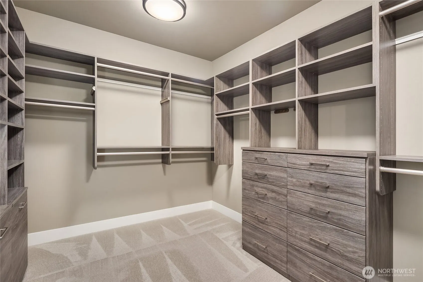 225 3rd Avenue S, Kirkland, WA 98033