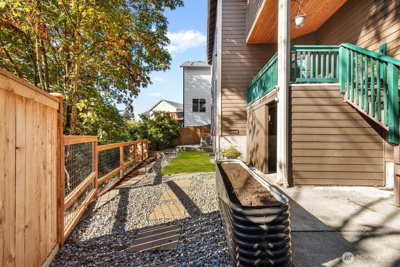 1701 Queen Ct NE , Renton, WA 98056