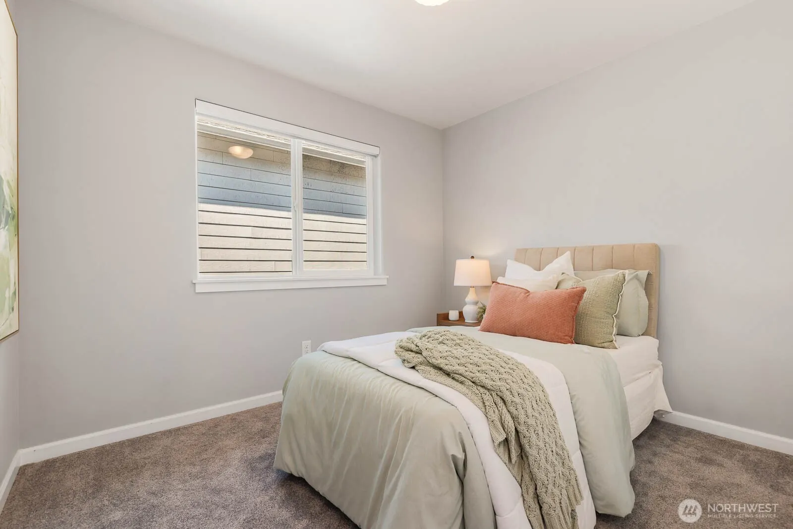 1701 Queen Ct NE , Renton, WA 98056