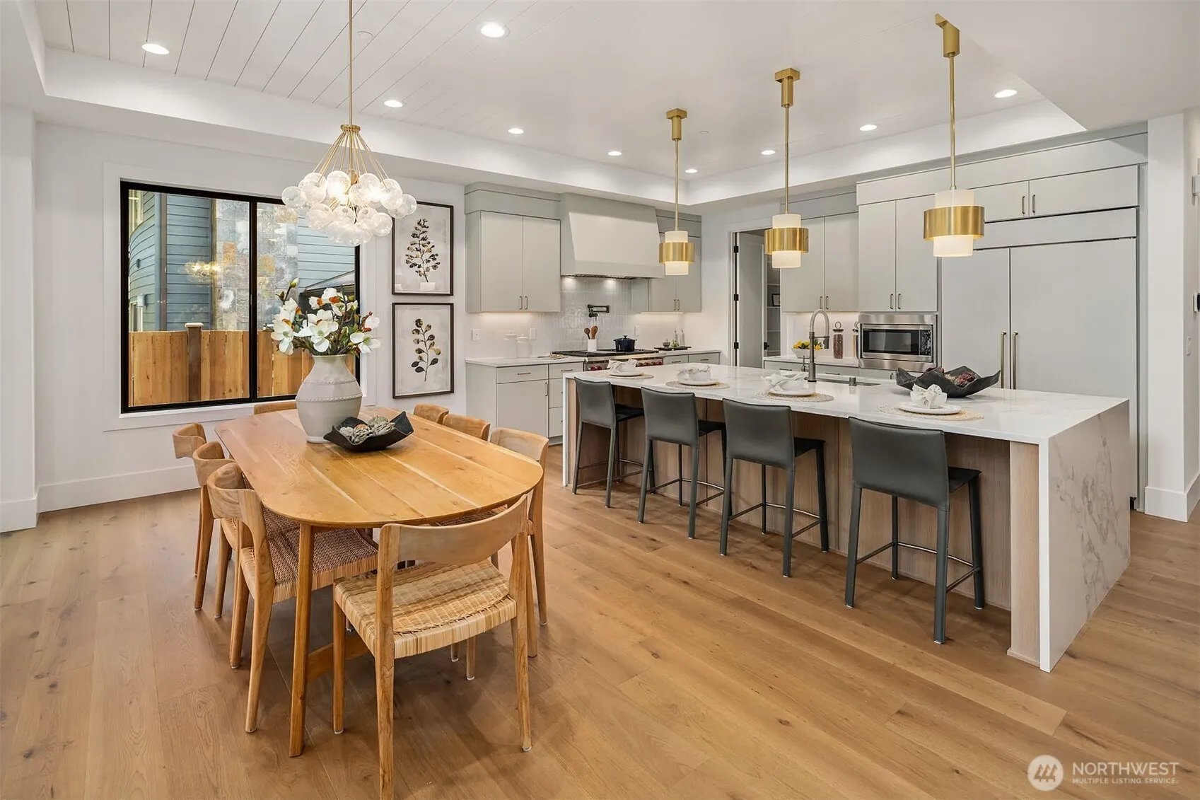 16530 NE 99th Street , Redmond, WA 98052