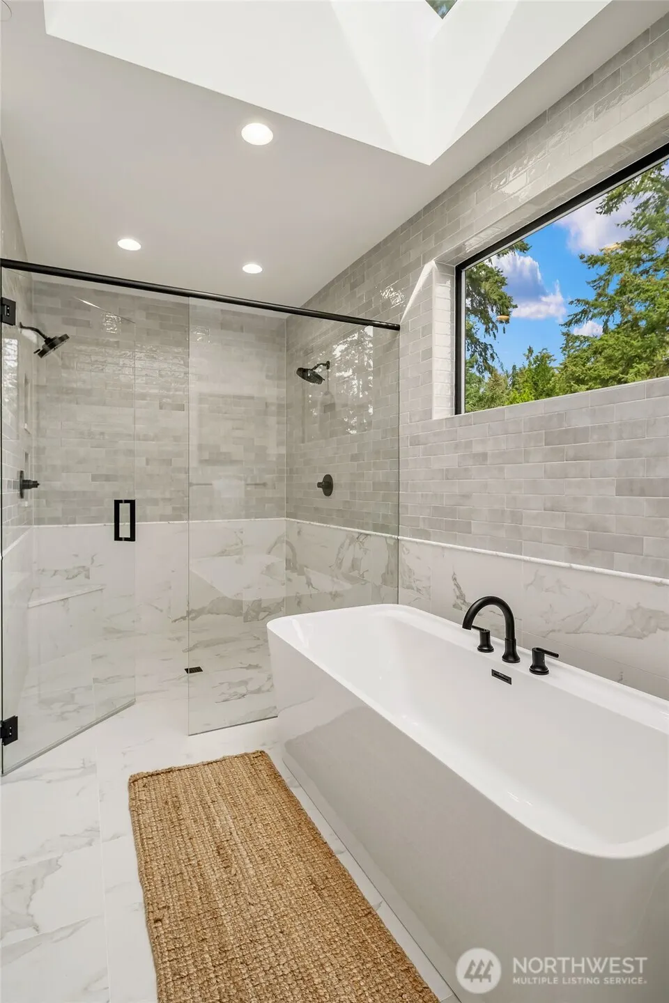 16530 NE 99th Street , Redmond, WA 98052
