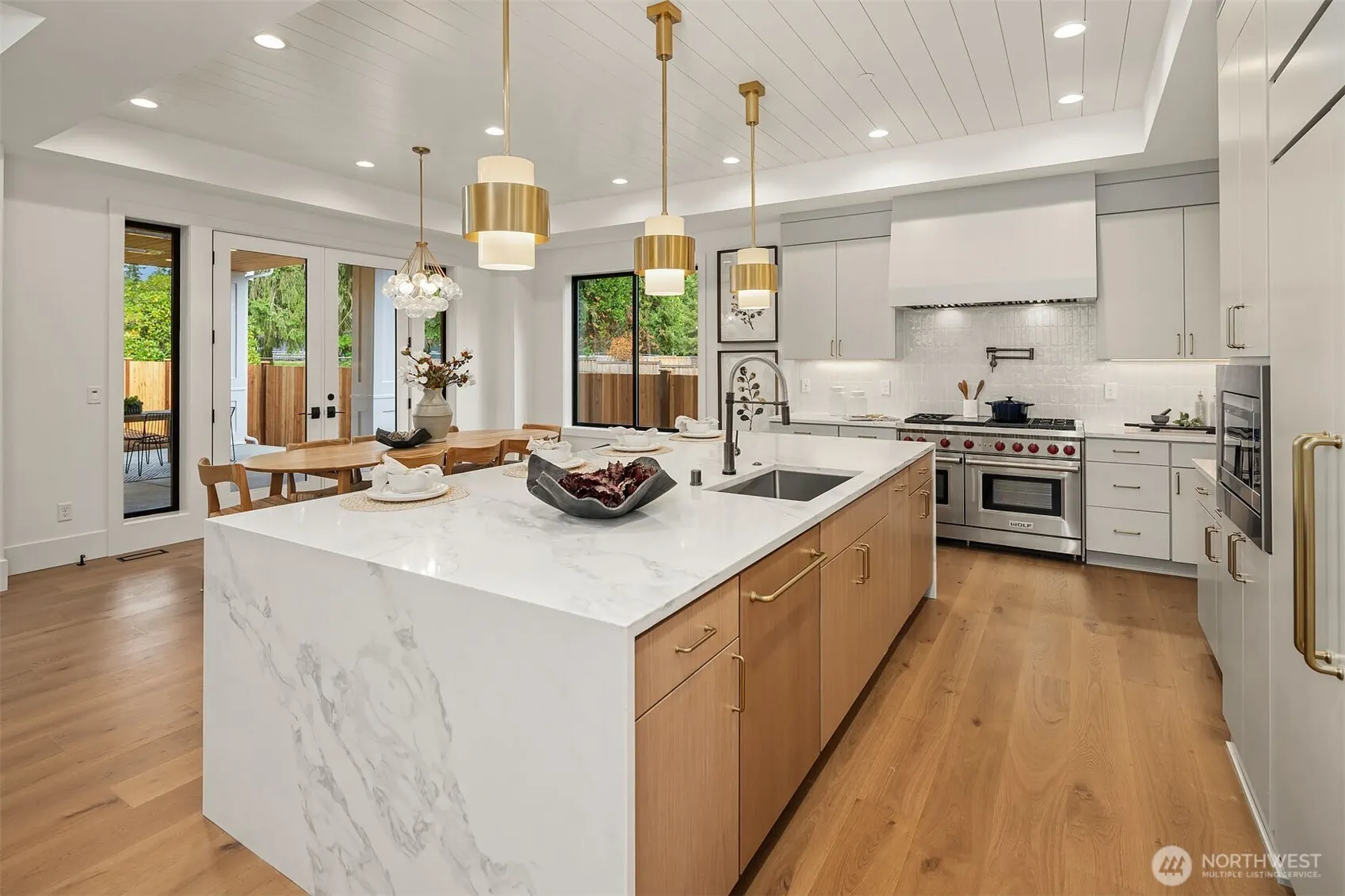 16530 NE 99th Street , Redmond, WA 98052