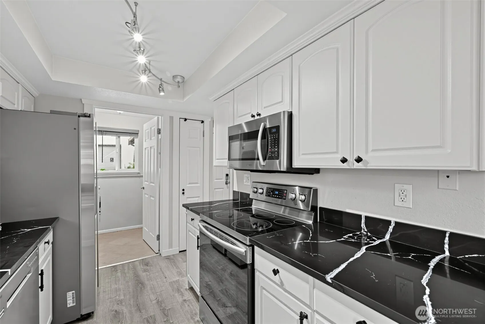 10014 NE 122nd Street #D, Kirkland, WA 98034