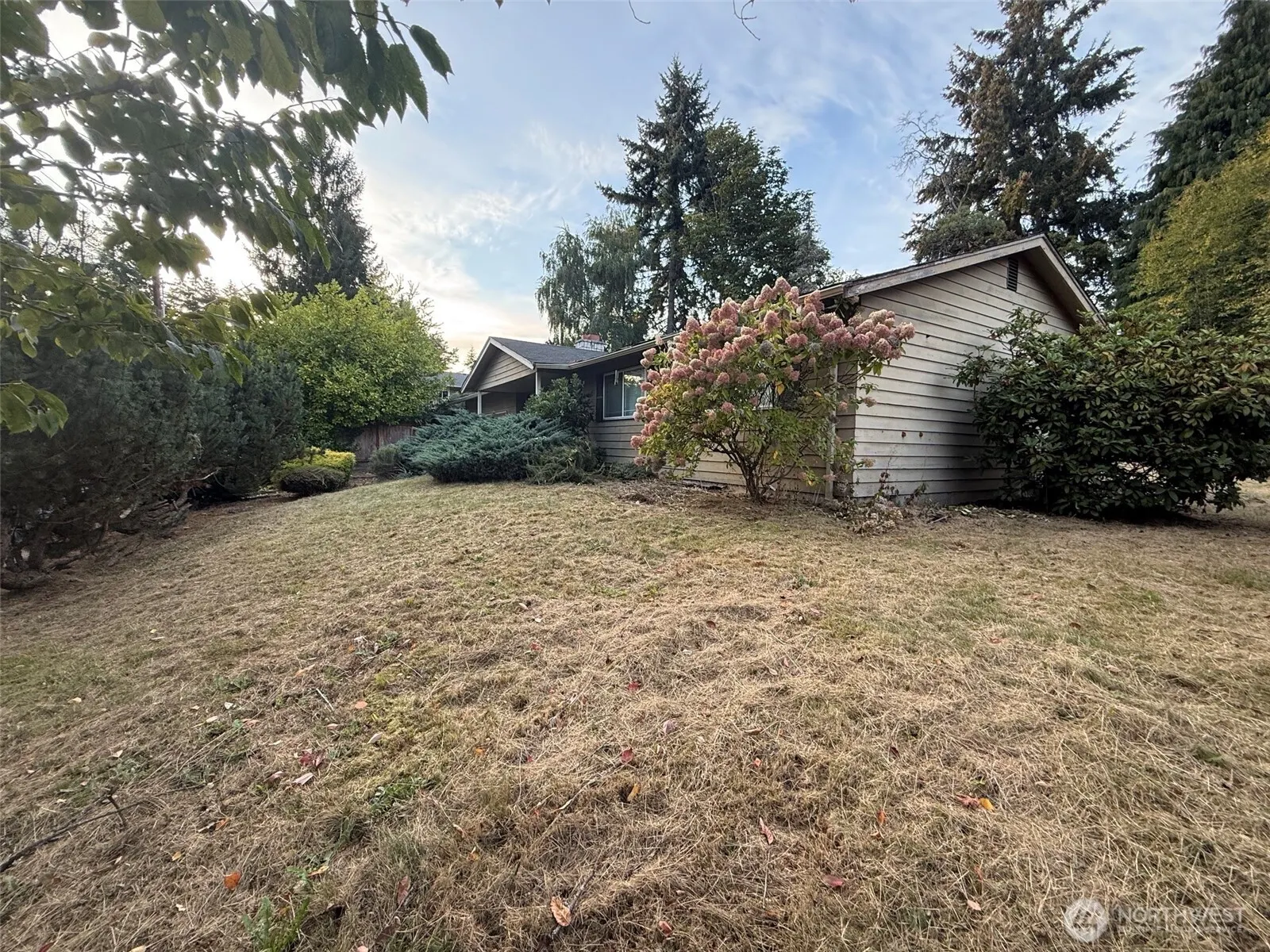 8210 NE 141st Street , Kirkland, WA 98034