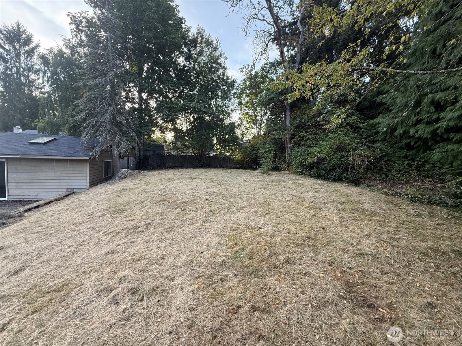 8210 NE 141st Street , Kirkland, WA 98034