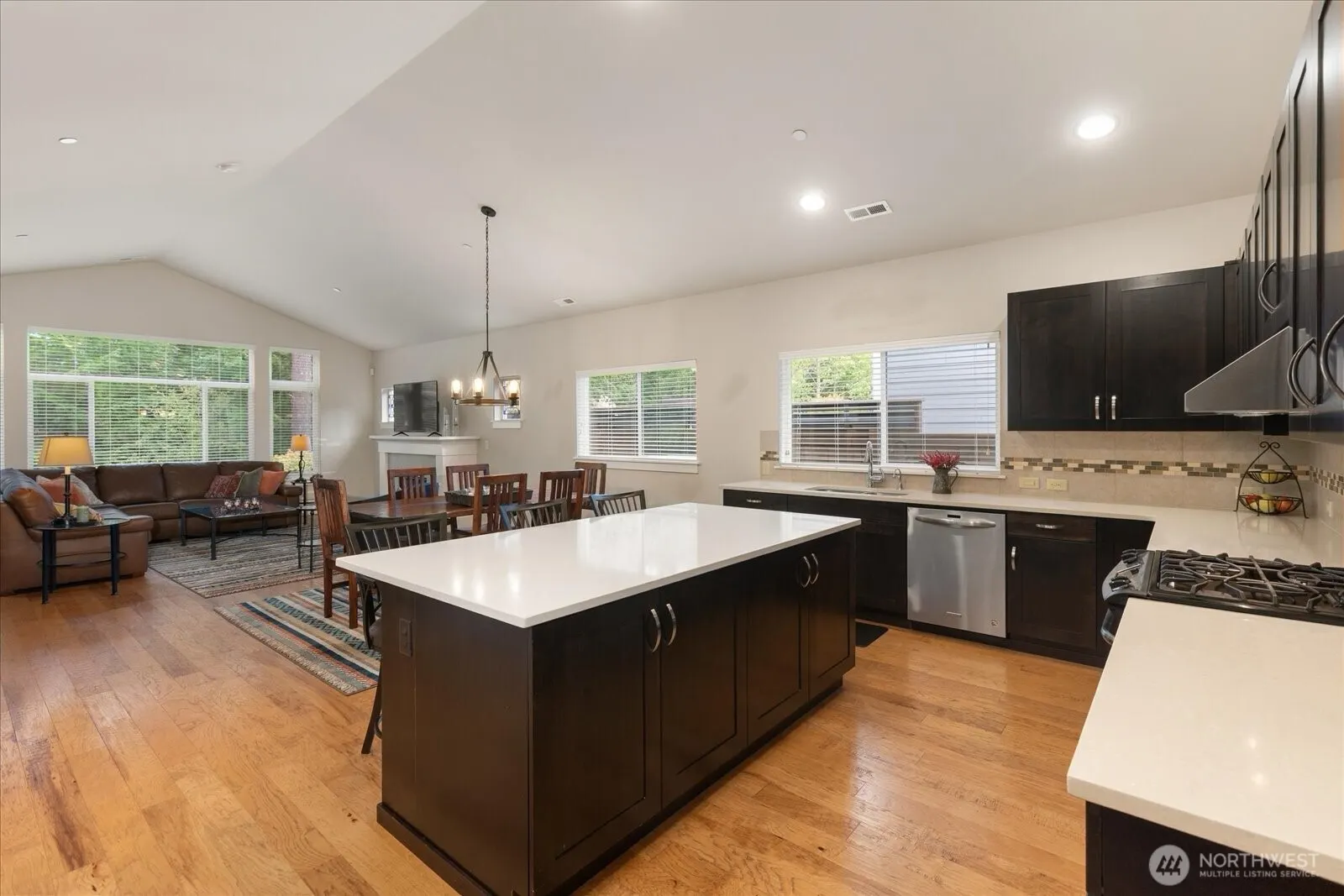 15380 SE 160th Place , Renton, WA 98058