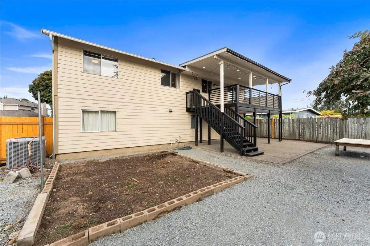21329 108th Avenue SE, Kent, WA 98031
