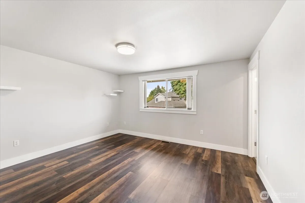 21329 108th Avenue SE, Kent, WA 98031