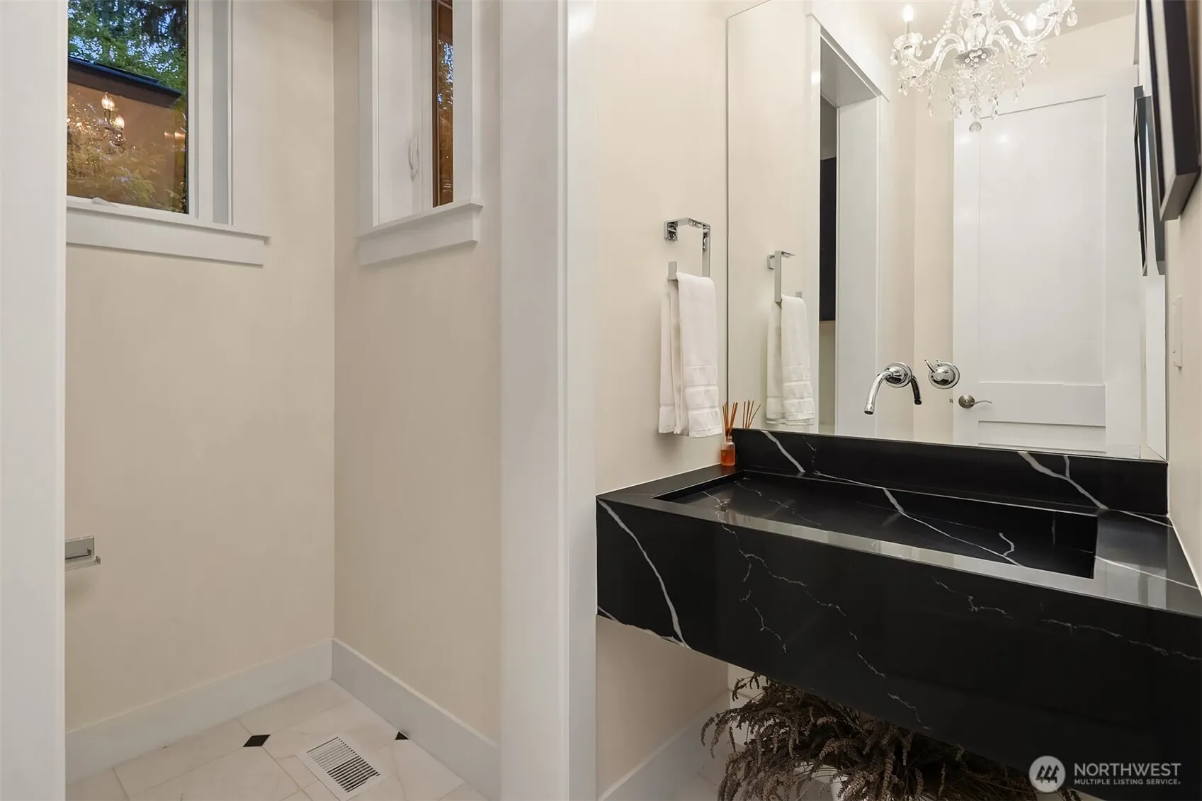 17804 164th Avenue NE, Woodinville, WA 98072