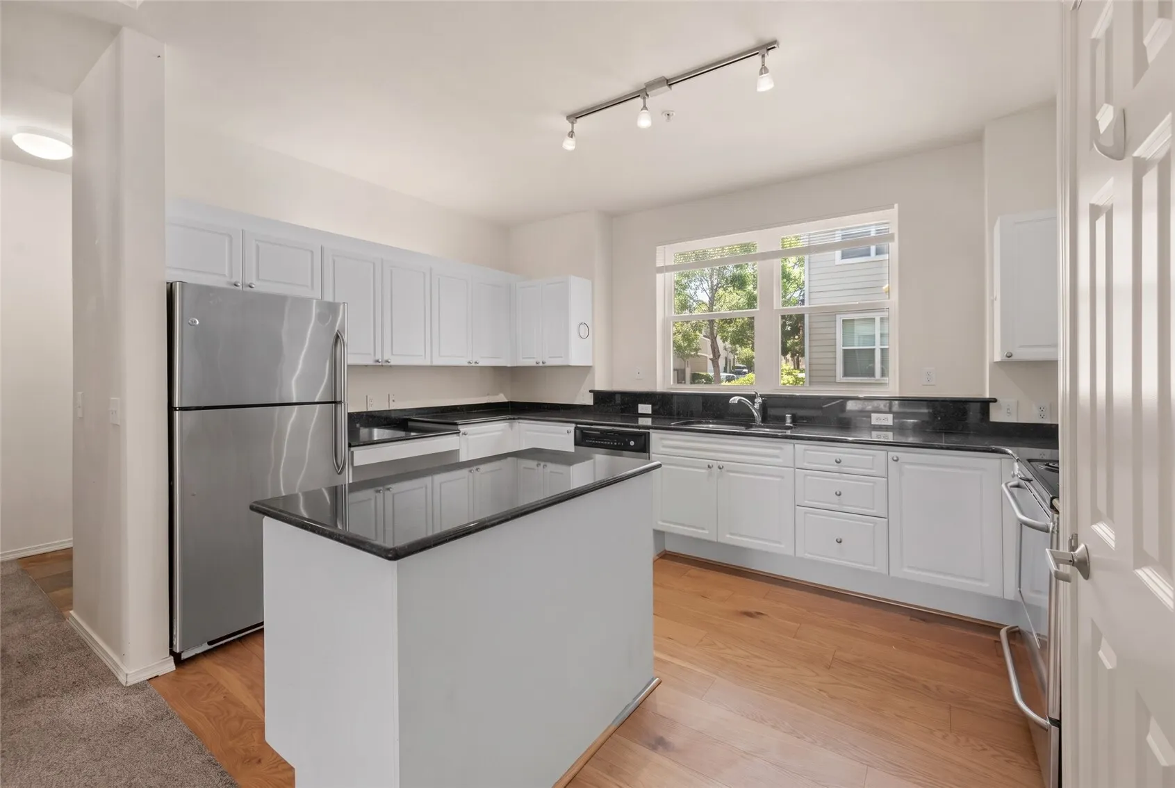 3116 164th Street SW #1502, Lynnwood, WA 98087