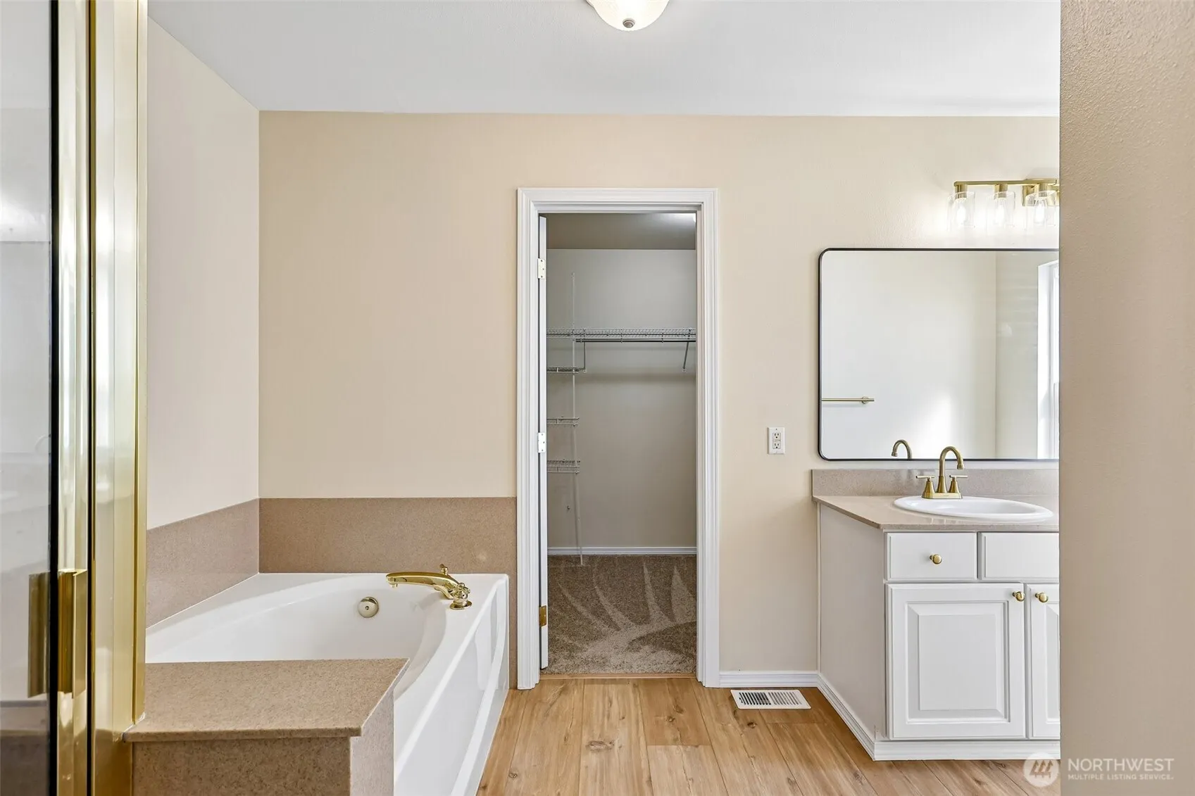 22754 NE 94th Way , Redmond, WA 98053