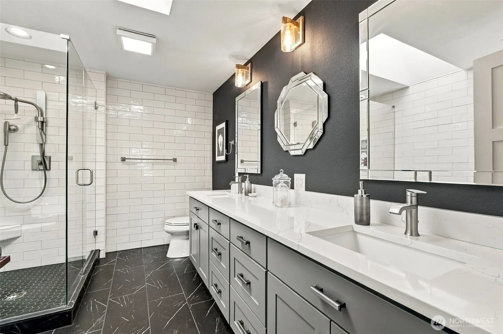 425 Jasmine Place NW, Issaquah, WA 98027-2638