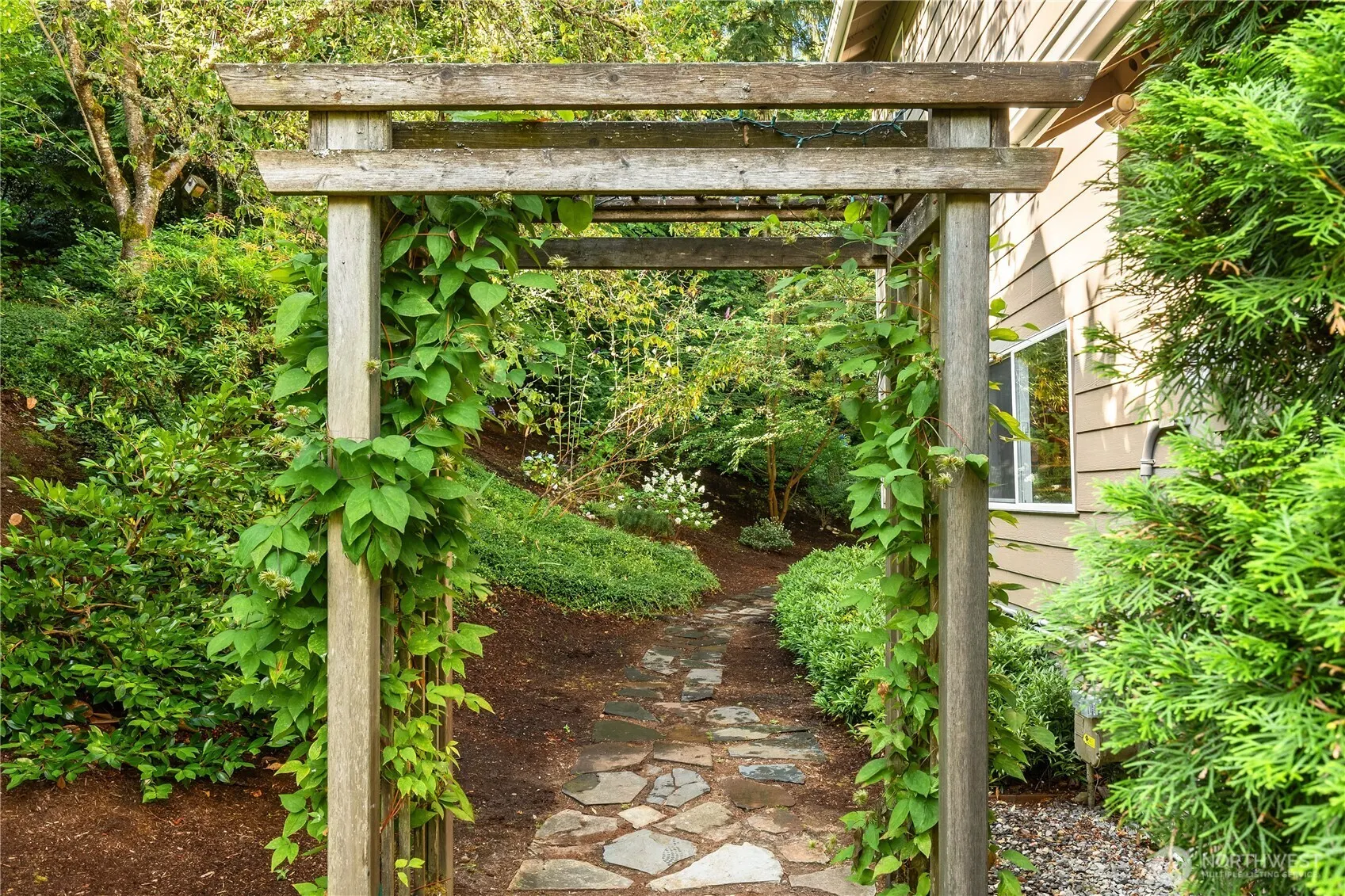 10405 NE 151st Place , Bothell, WA 98011