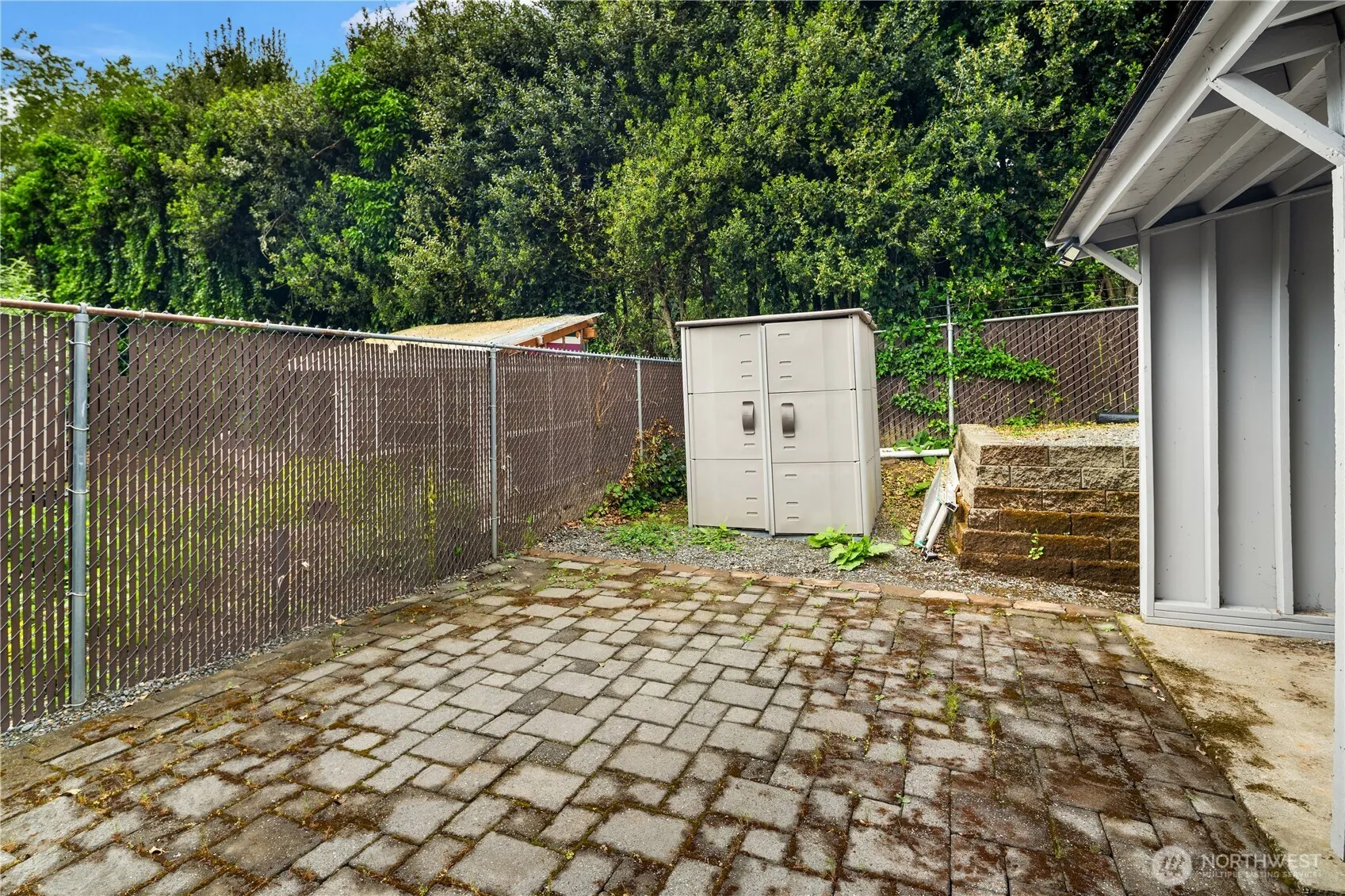 570 SE Andrews Street , Issaquah, WA 98027