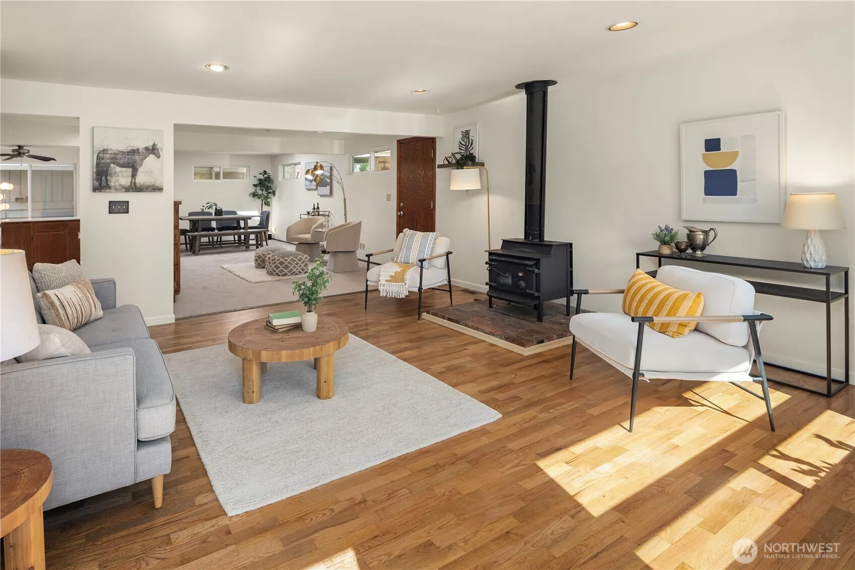 570 SE Andrews Street , Issaquah, WA 98027