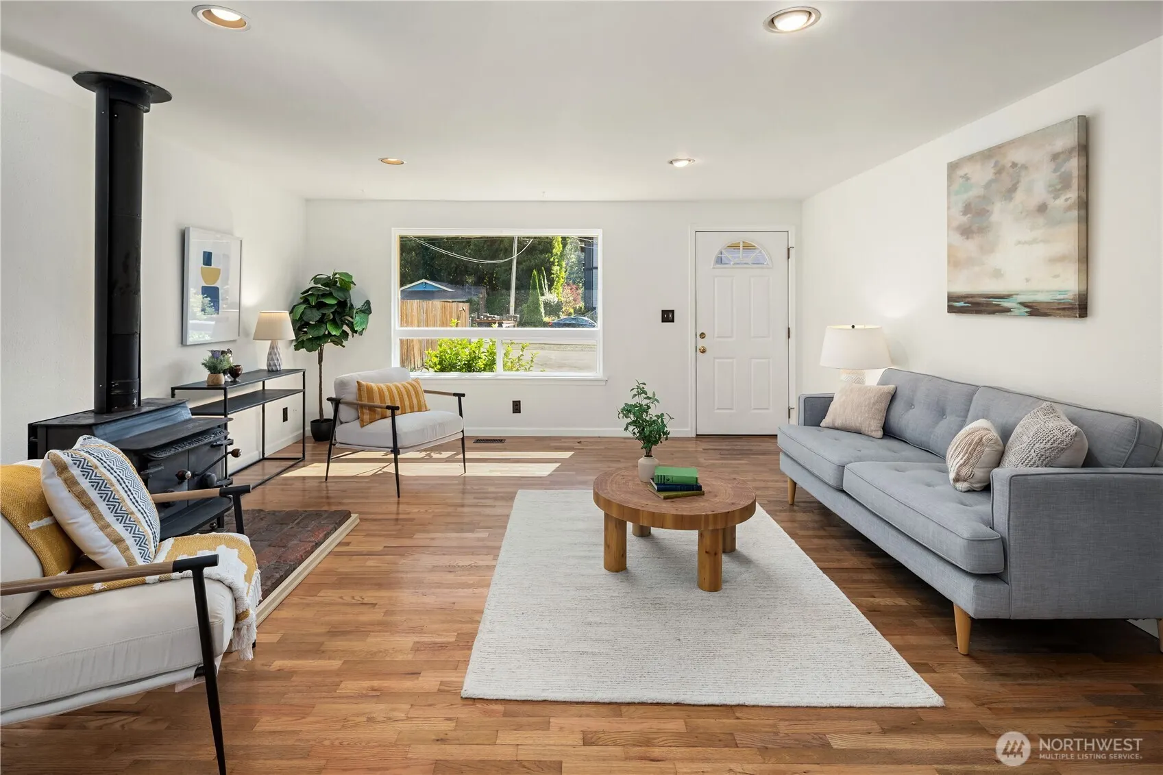 570 SE Andrews Street , Issaquah, WA 98027