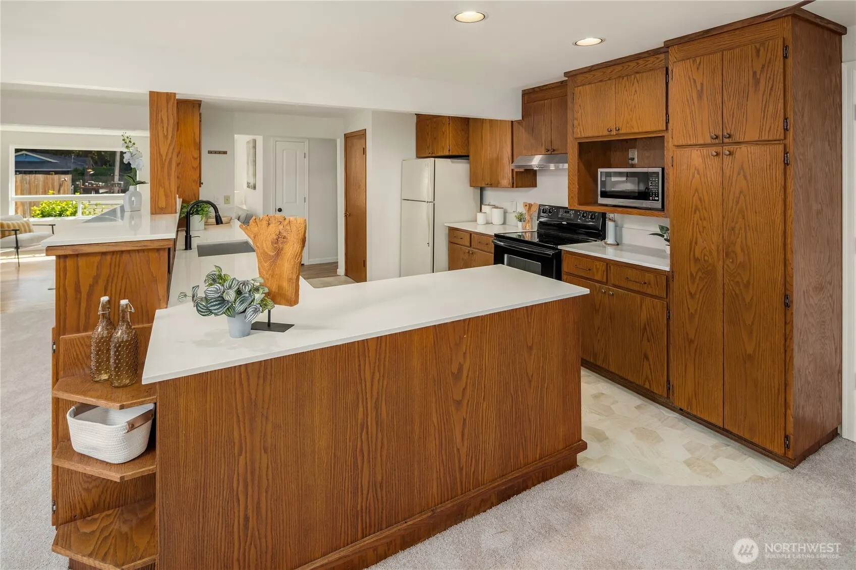 570 SE Andrews Street , Issaquah, WA 98027